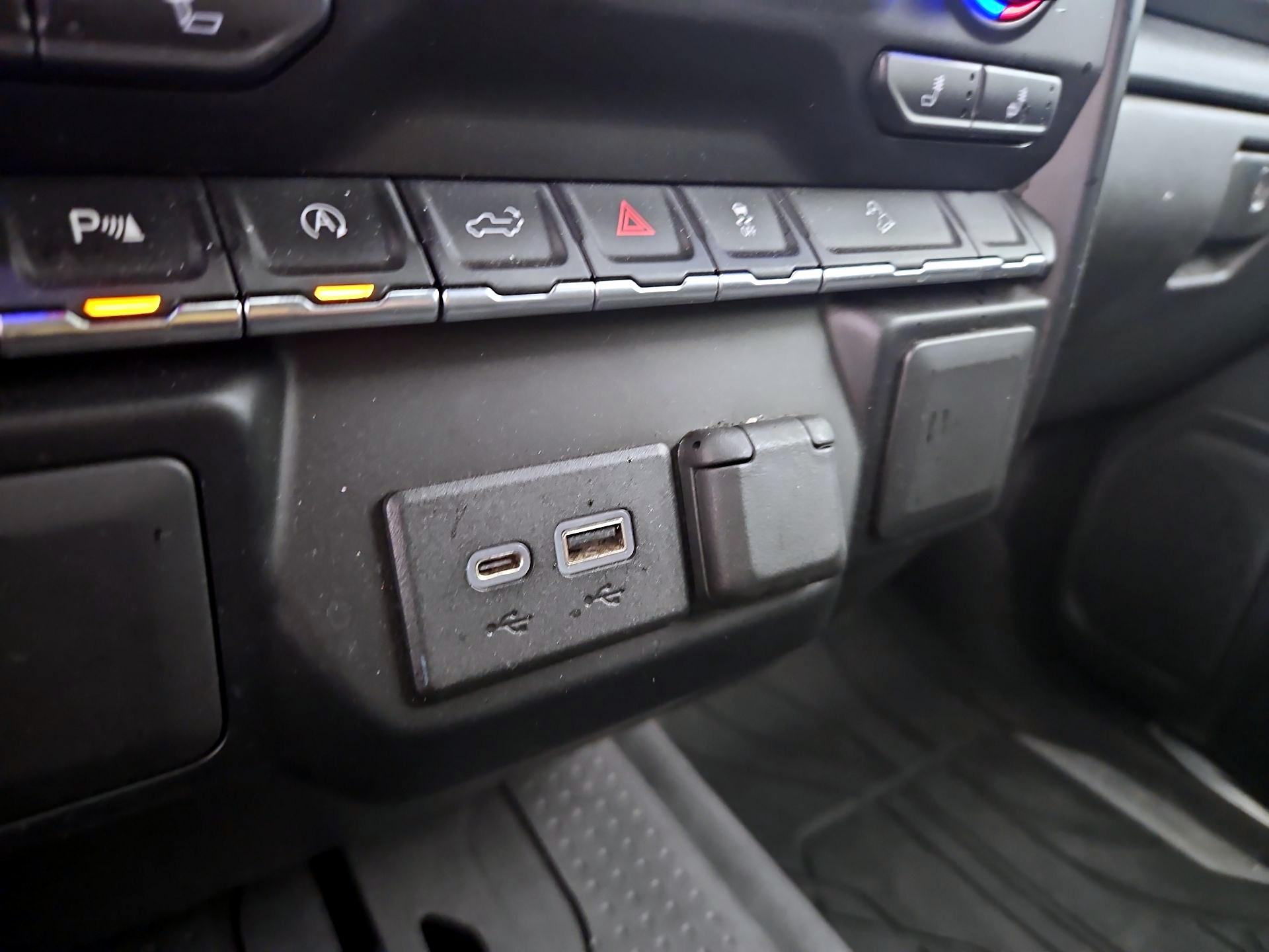 Thumbnail: 2019 Chevrolet Silverado 1500 - 18