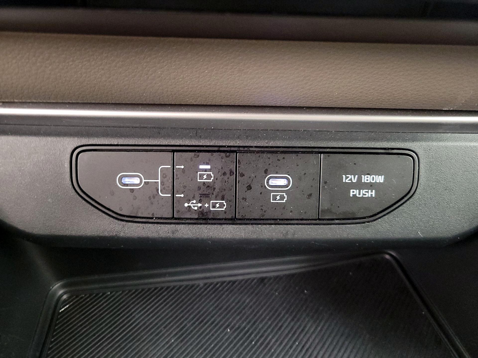 Thumbnail: 2025 Kia Carnival - 19