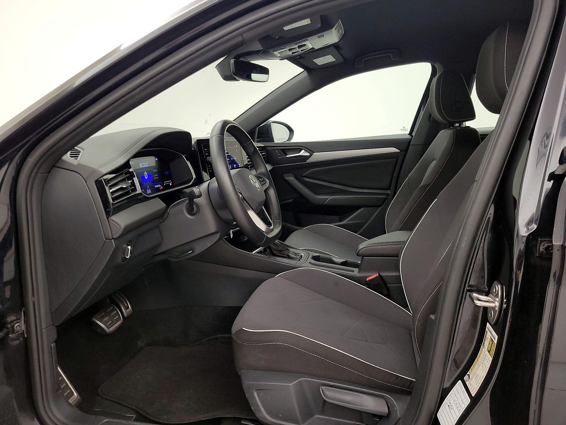 Thumbnail: 2025 Volkswagen Jetta - 11