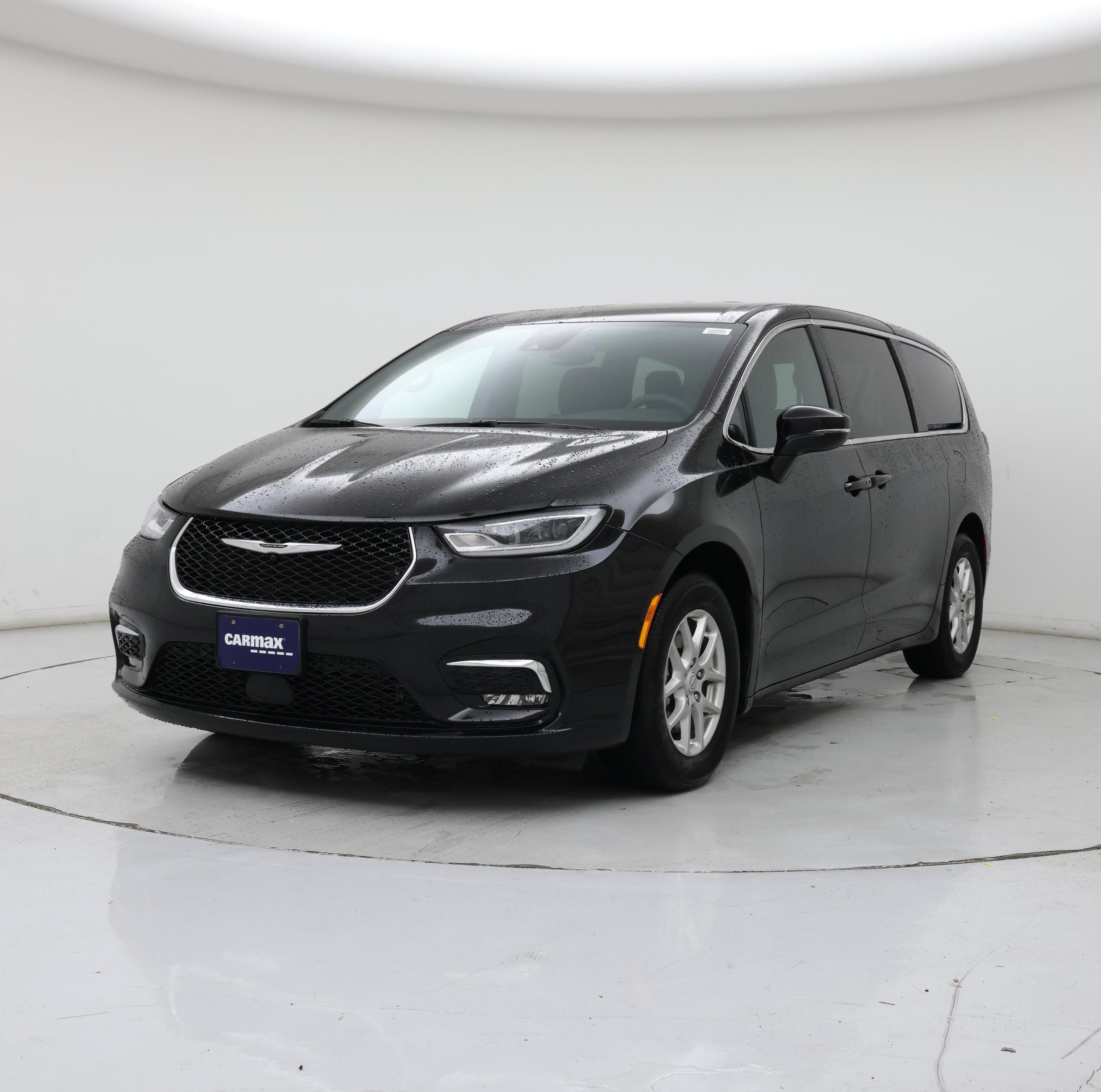 Thumbnail: 2025 Chrysler Pacifica - 4
