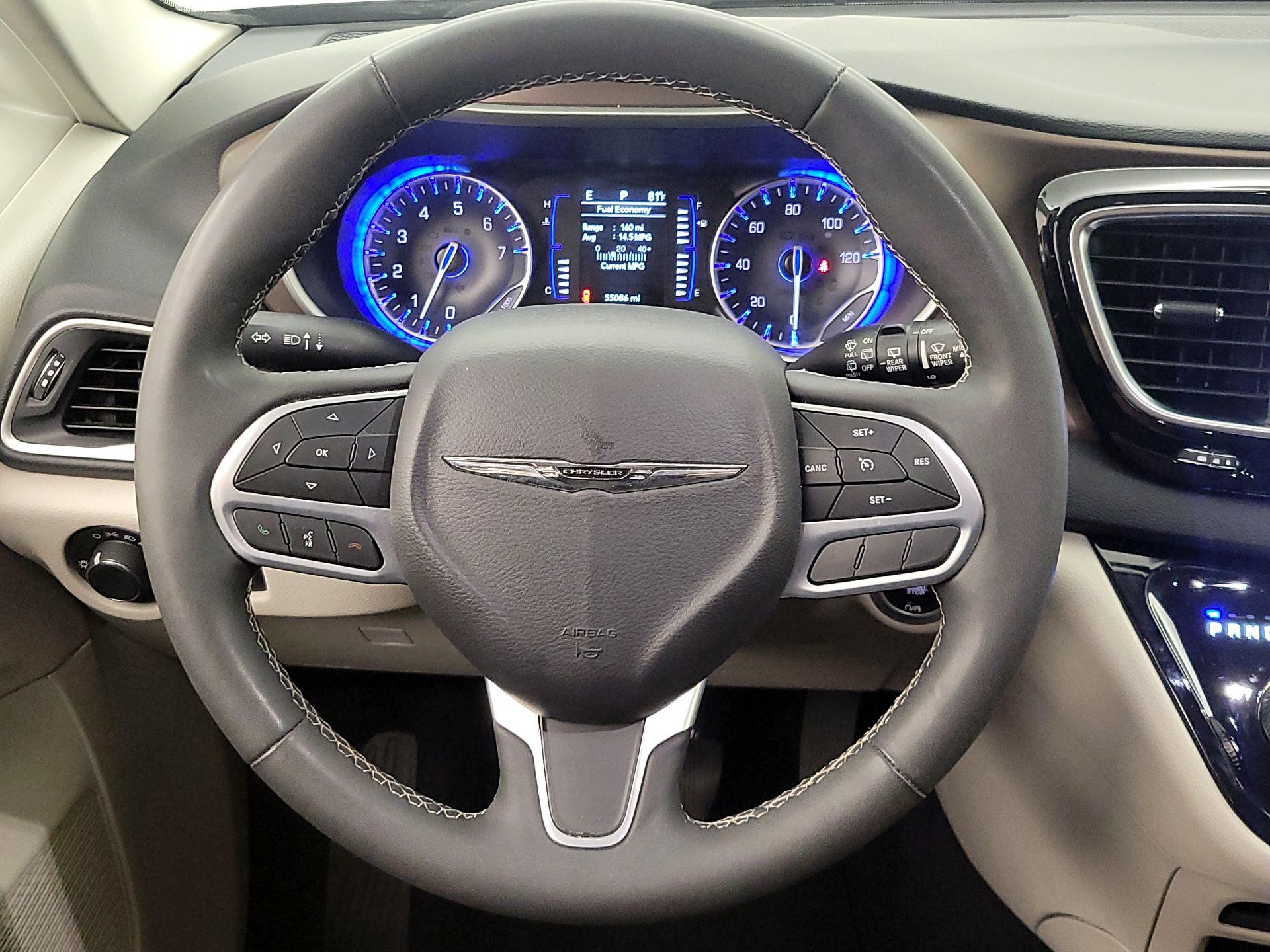Thumbnail: 2023 Chrysler Voyager - 10
