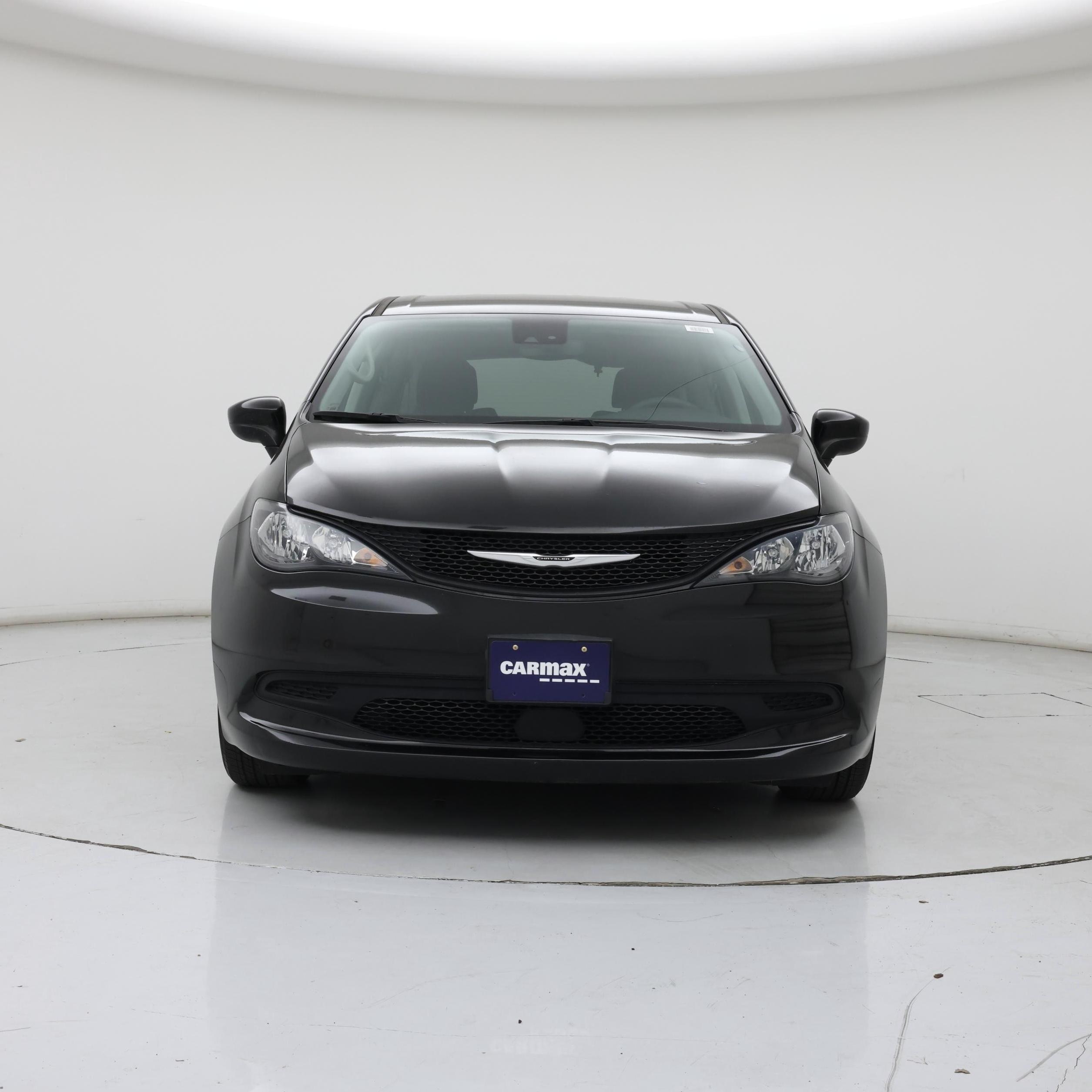 Thumbnail: 2023 Chrysler Voyager - 5