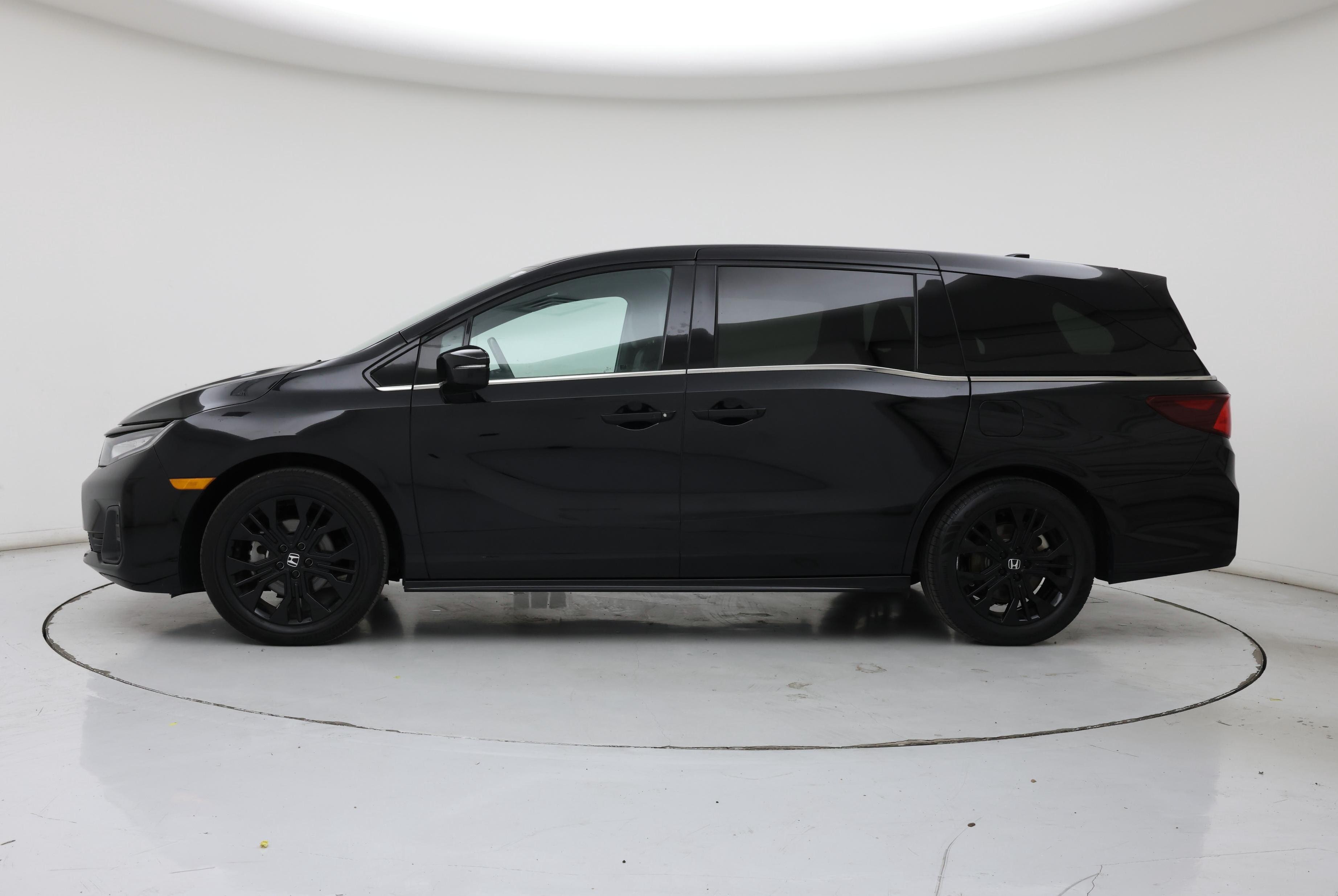 Thumbnail: 2025 Honda Odyssey - 3