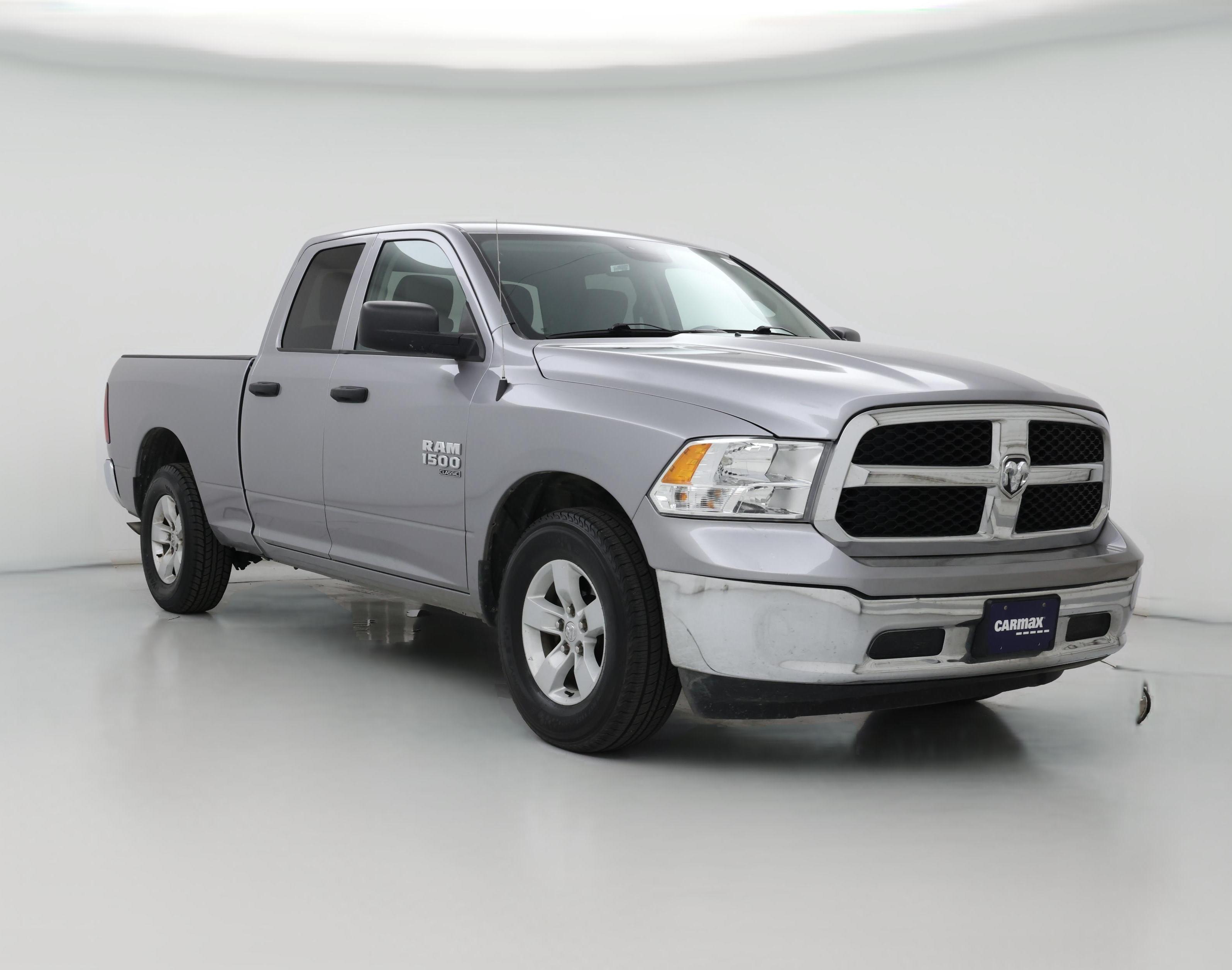 Thumbnail: 2024 RAM 1500 Classic - 1