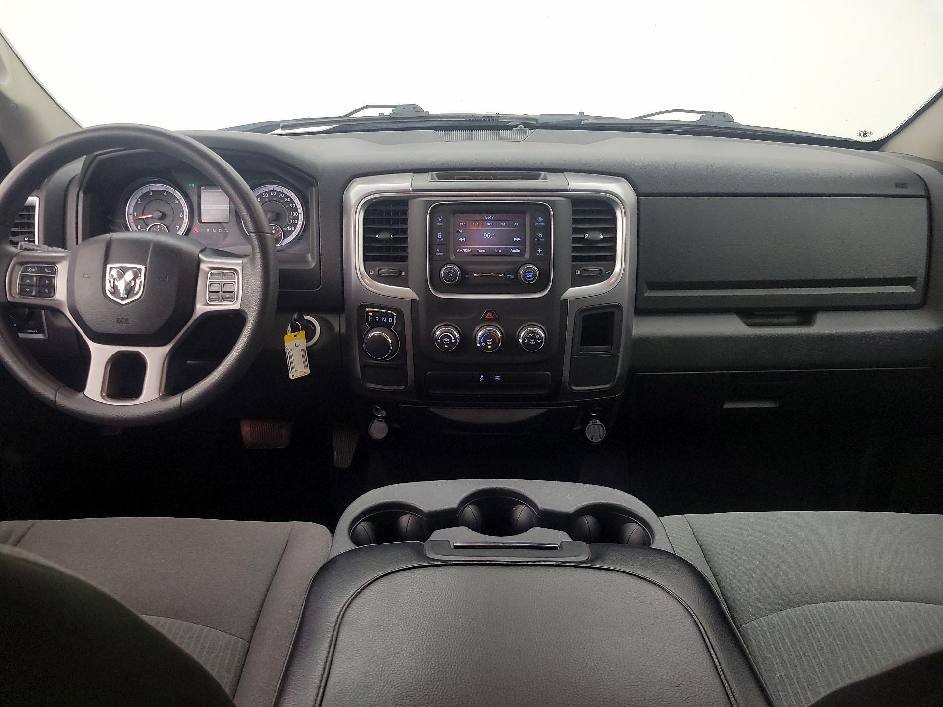 Thumbnail: 2024 RAM 1500 Classic - 9