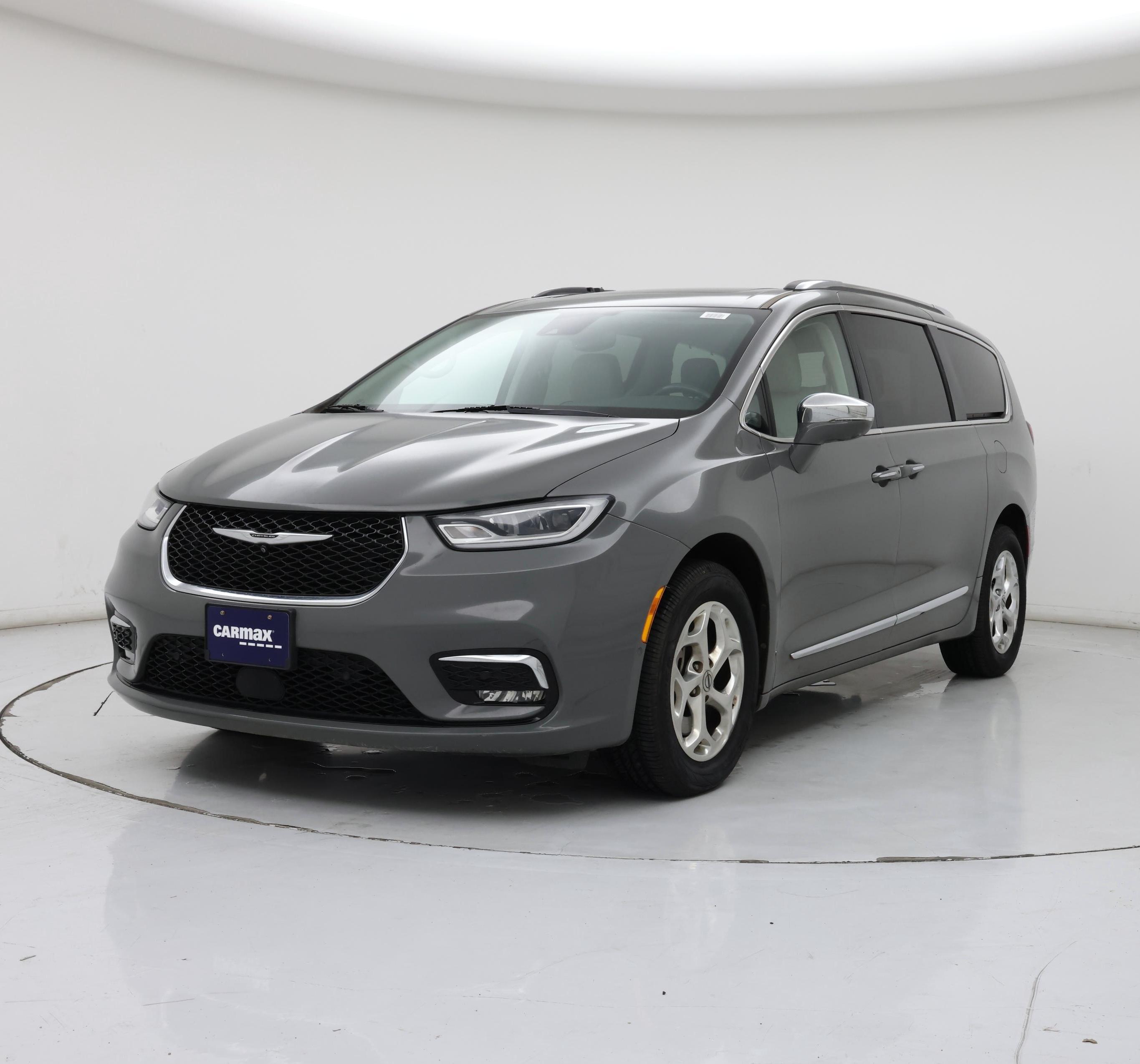 Thumbnail: 2021 Chrysler Pacifica - 4
