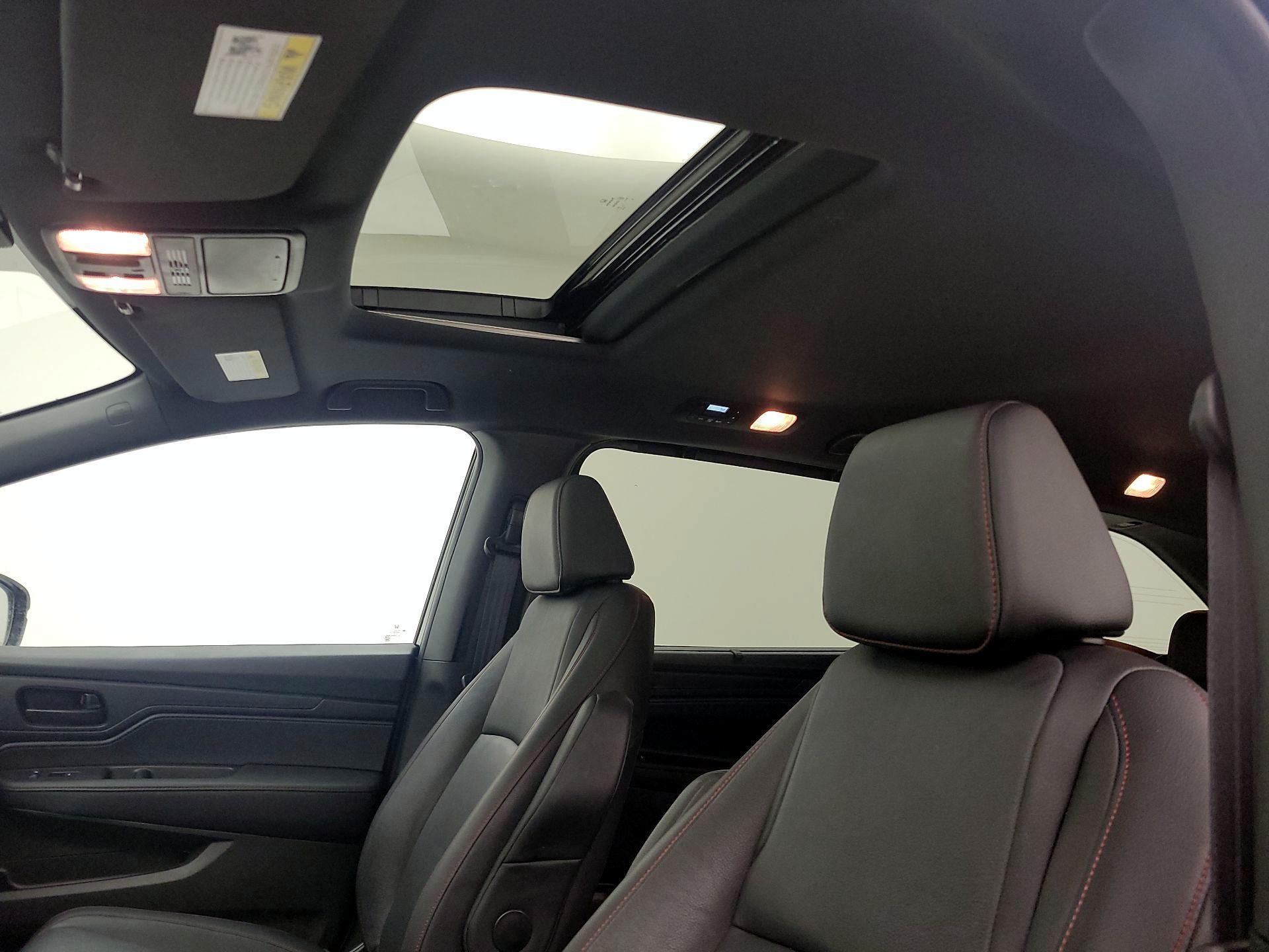 Thumbnail: 2025 Honda Odyssey - 19