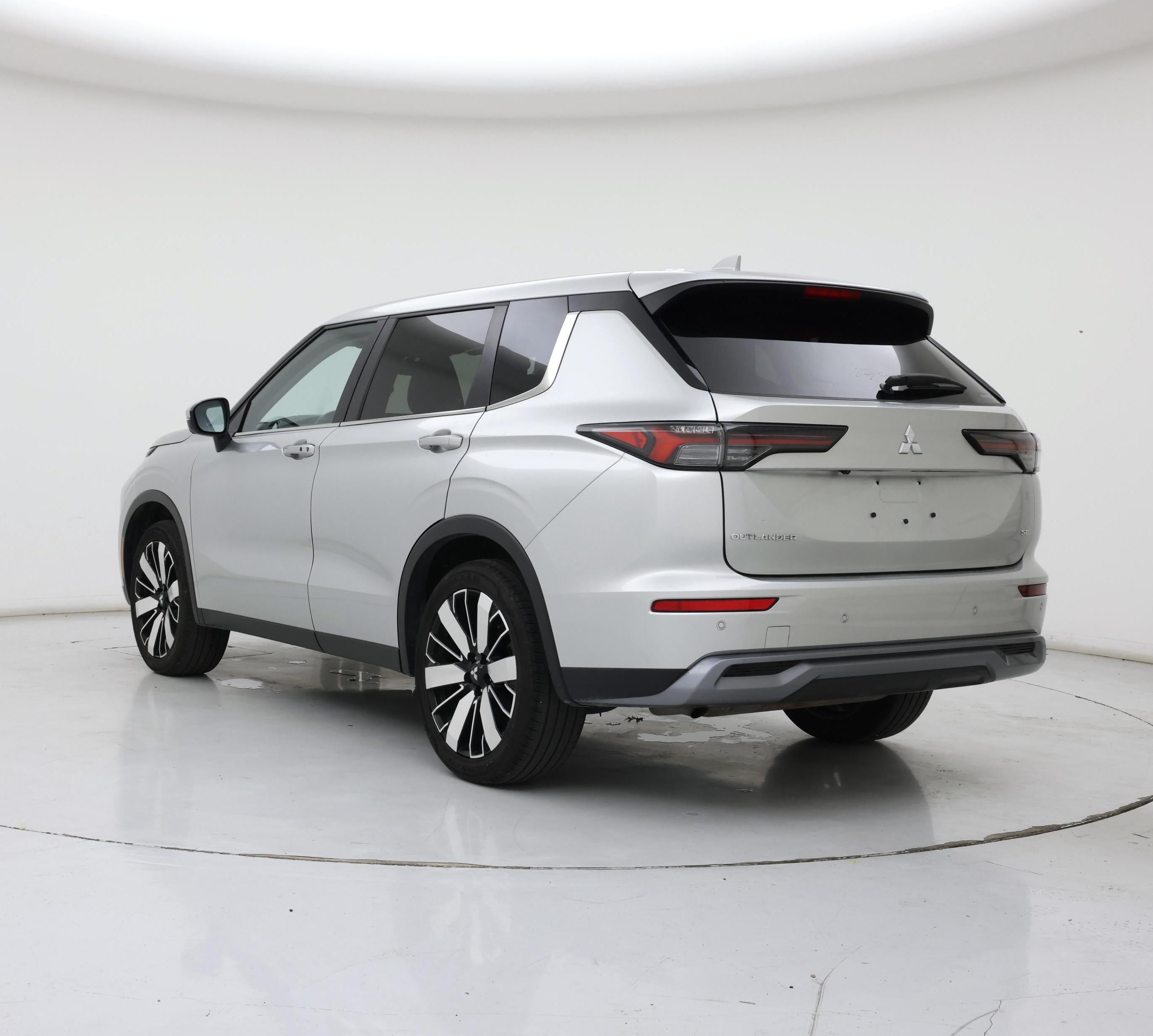 Thumbnail: 2025 Mitsubishi Outlander - 2