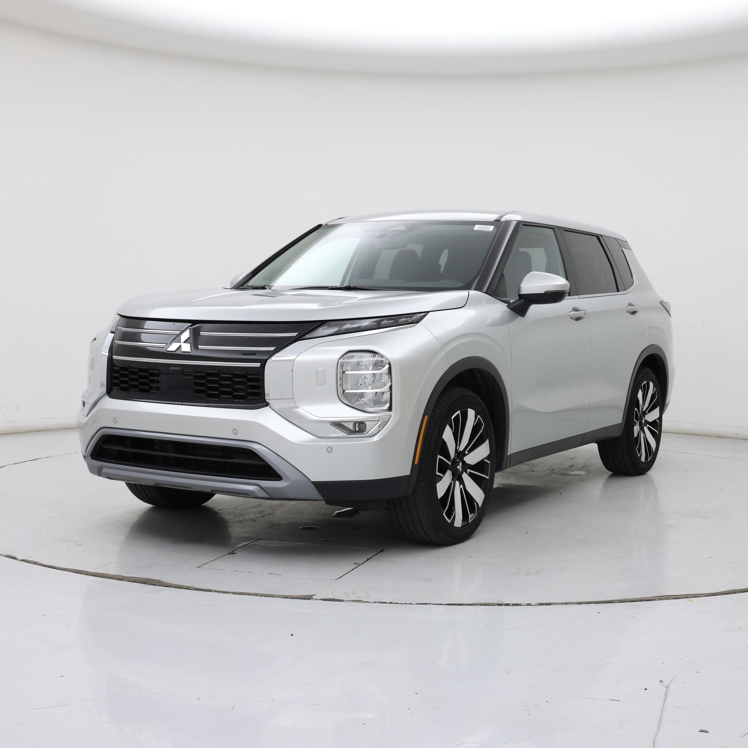 Thumbnail: 2025 Mitsubishi Outlander - 4