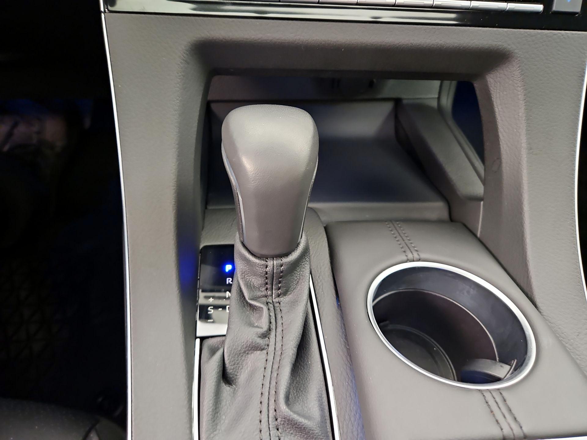 Thumbnail: 2022 Toyota Avalon - 18
