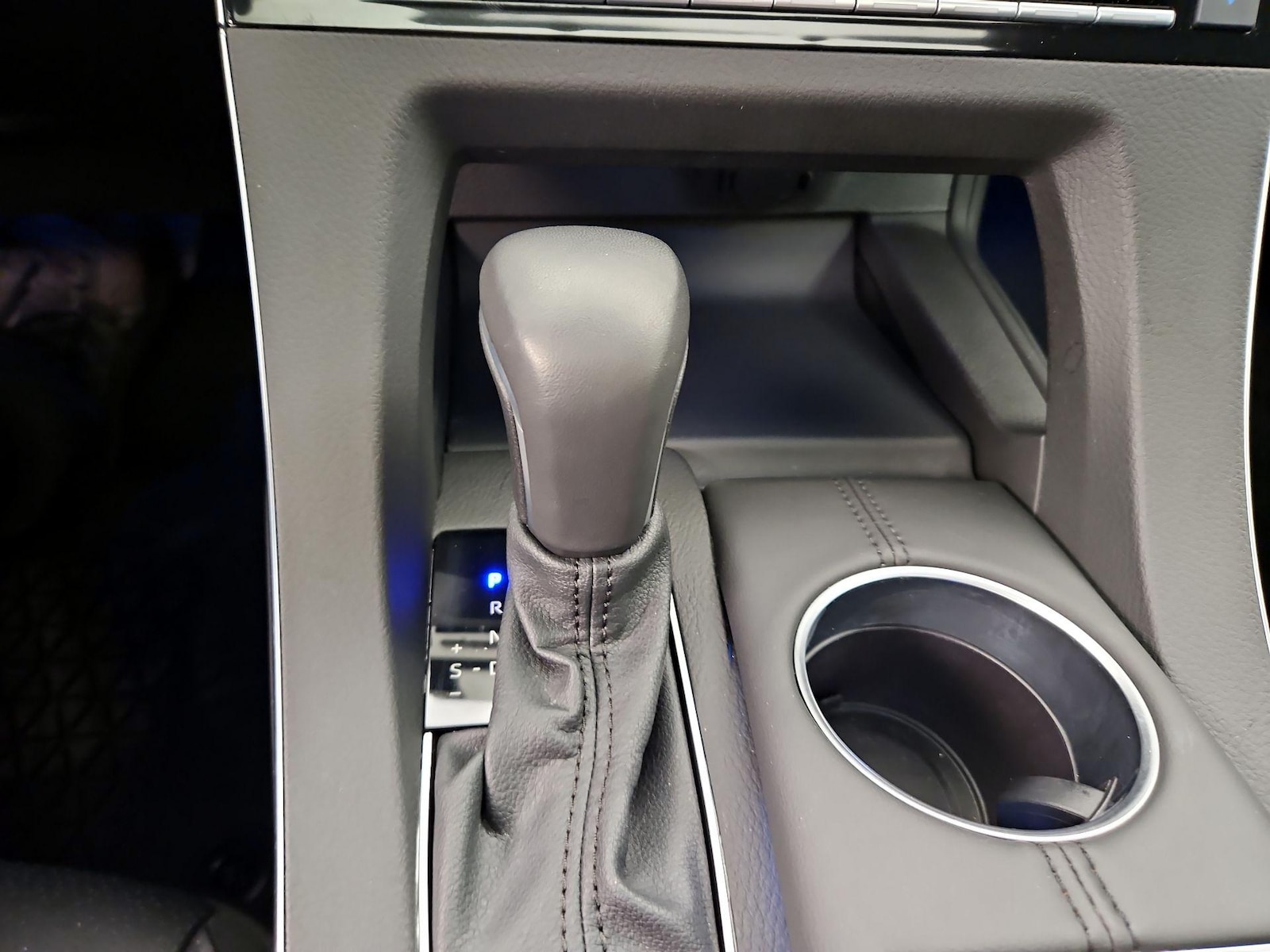 2022 Toyota Avalon Limited - Photo 19
