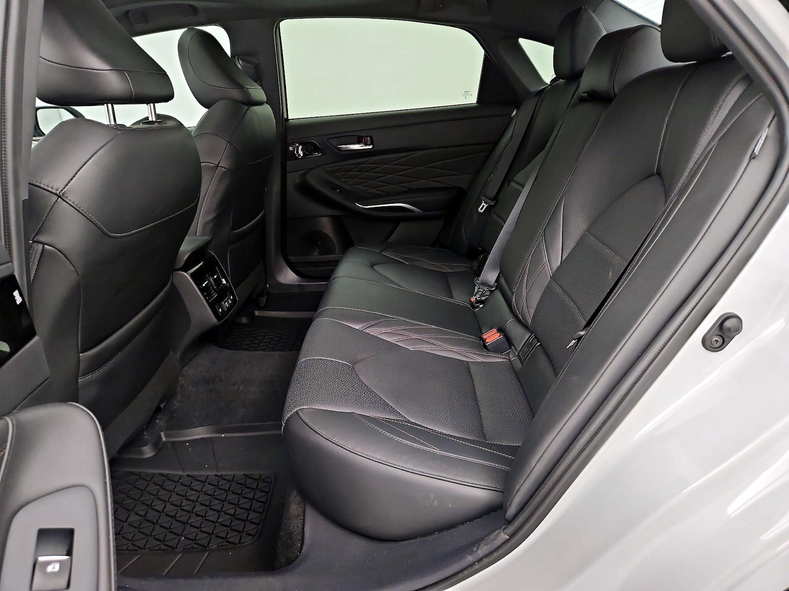 2022 Toyota Avalon Limited - Photo 22