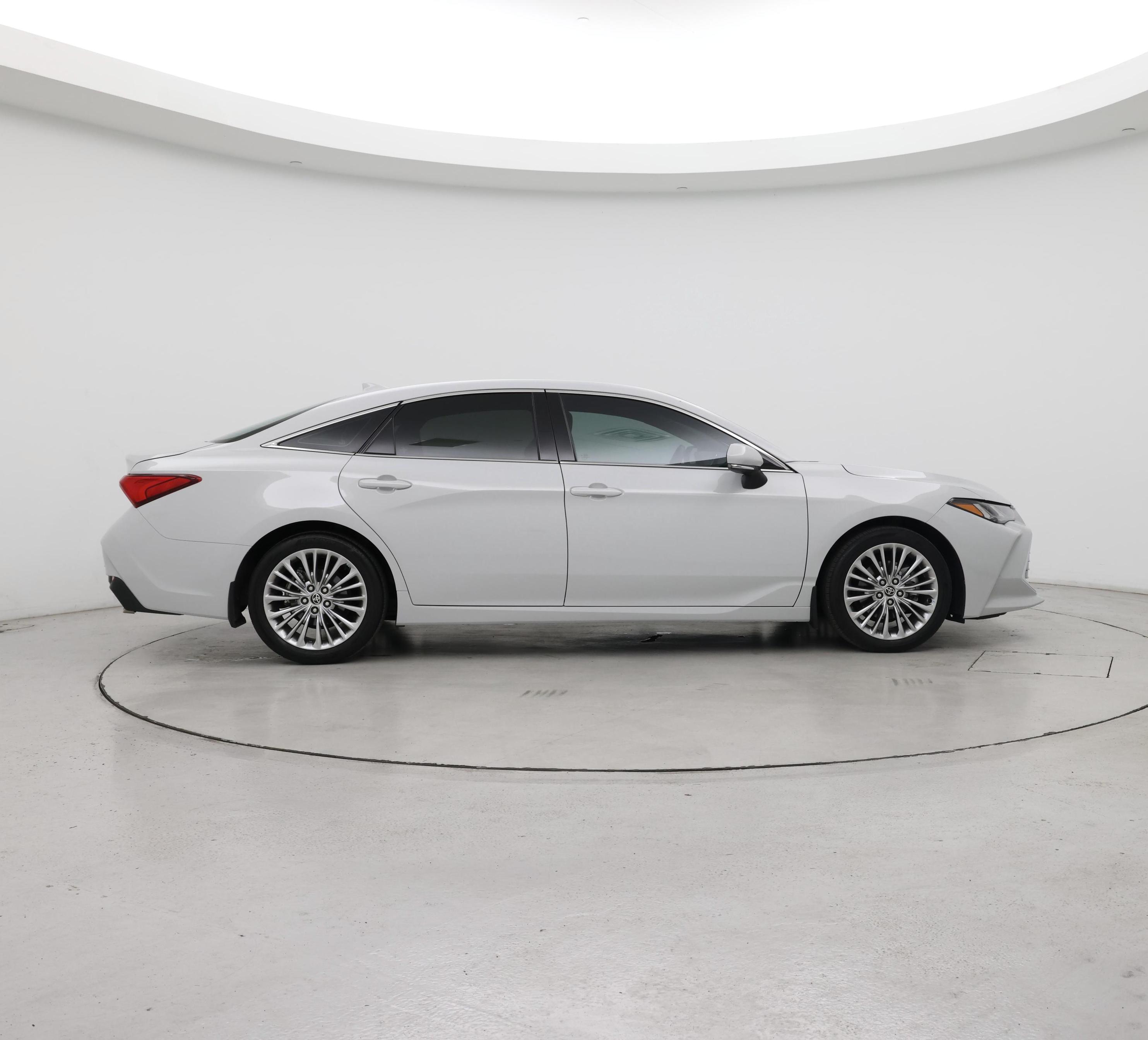 Thumbnail: 2022 Toyota Avalon - 7