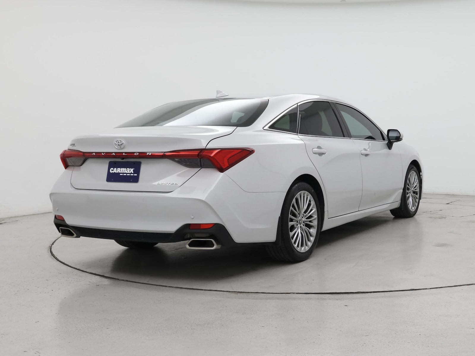 2022 Toyota Avalon Limited - Photo 9