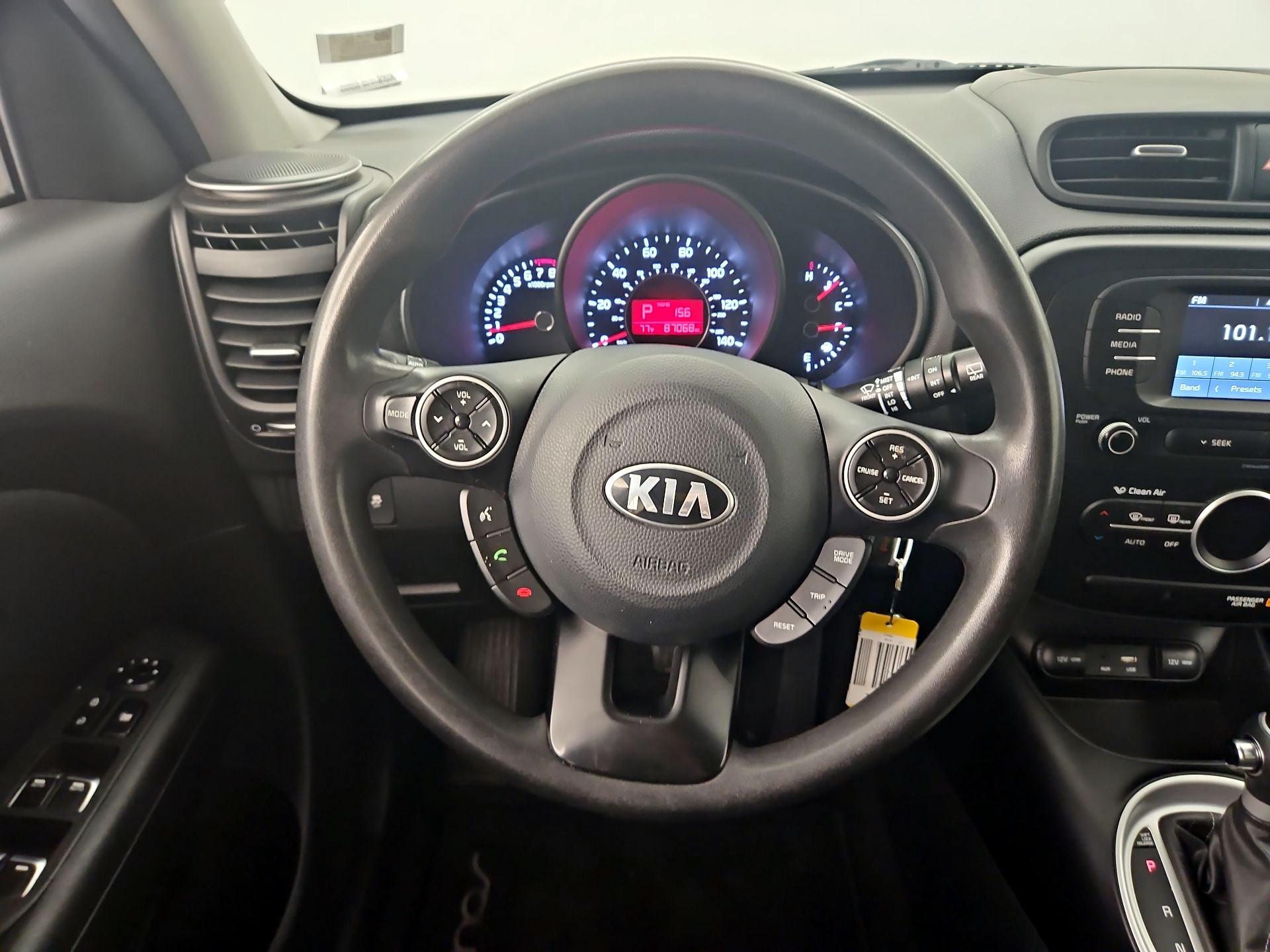 Thumbnail: 2017 Kia Soul - 10