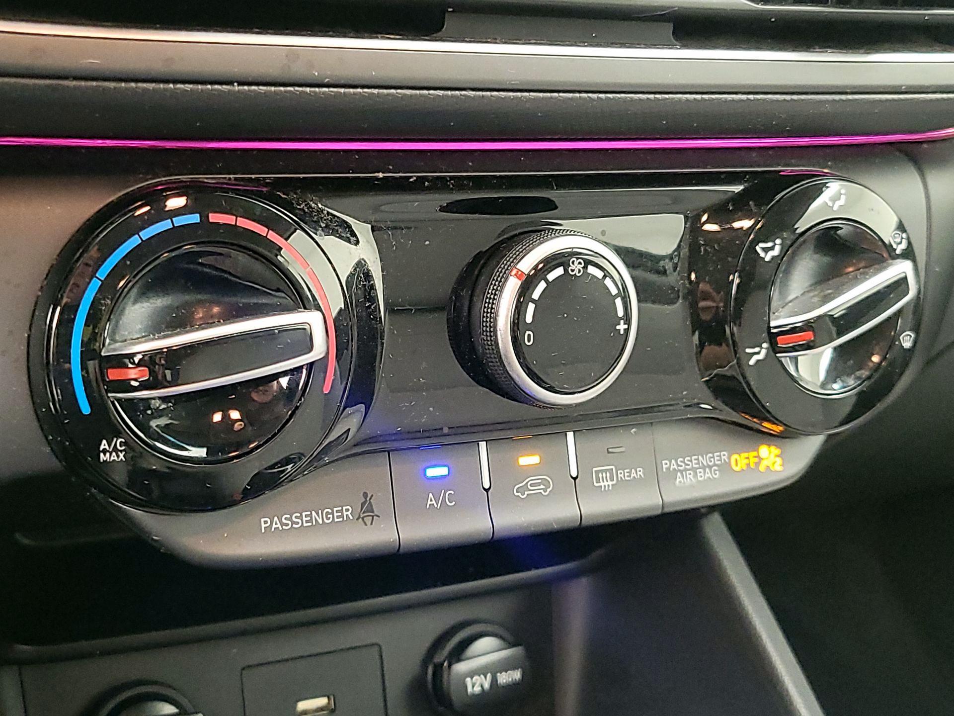Thumbnail: 2022 Hyundai Kona - 16