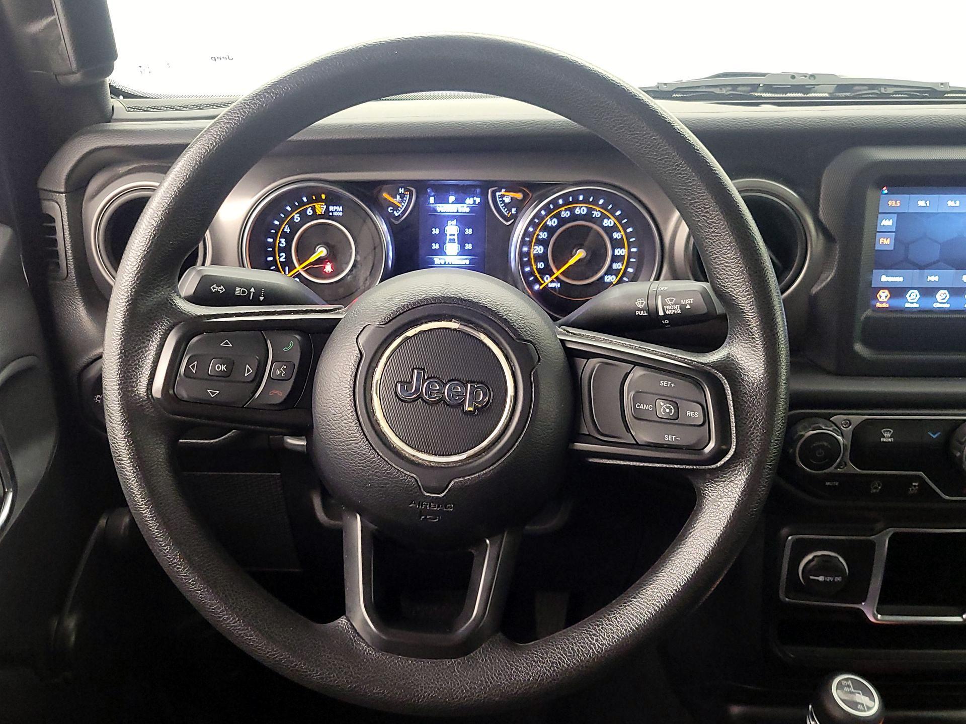 Thumbnail: 2023 Jeep Gladiator - 10