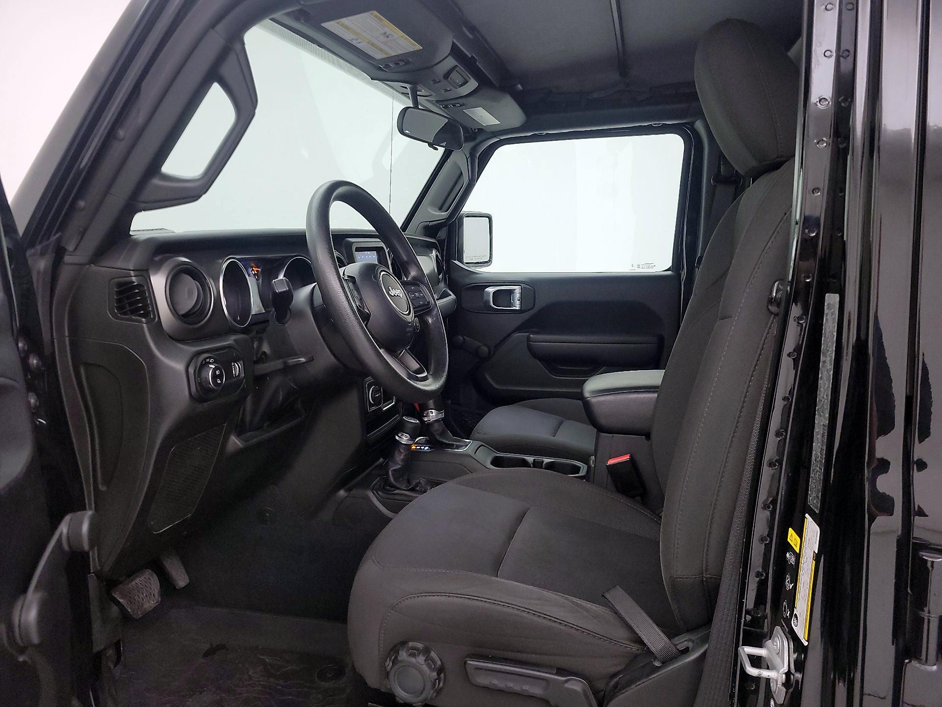 Thumbnail: 2023 Jeep Gladiator - 11