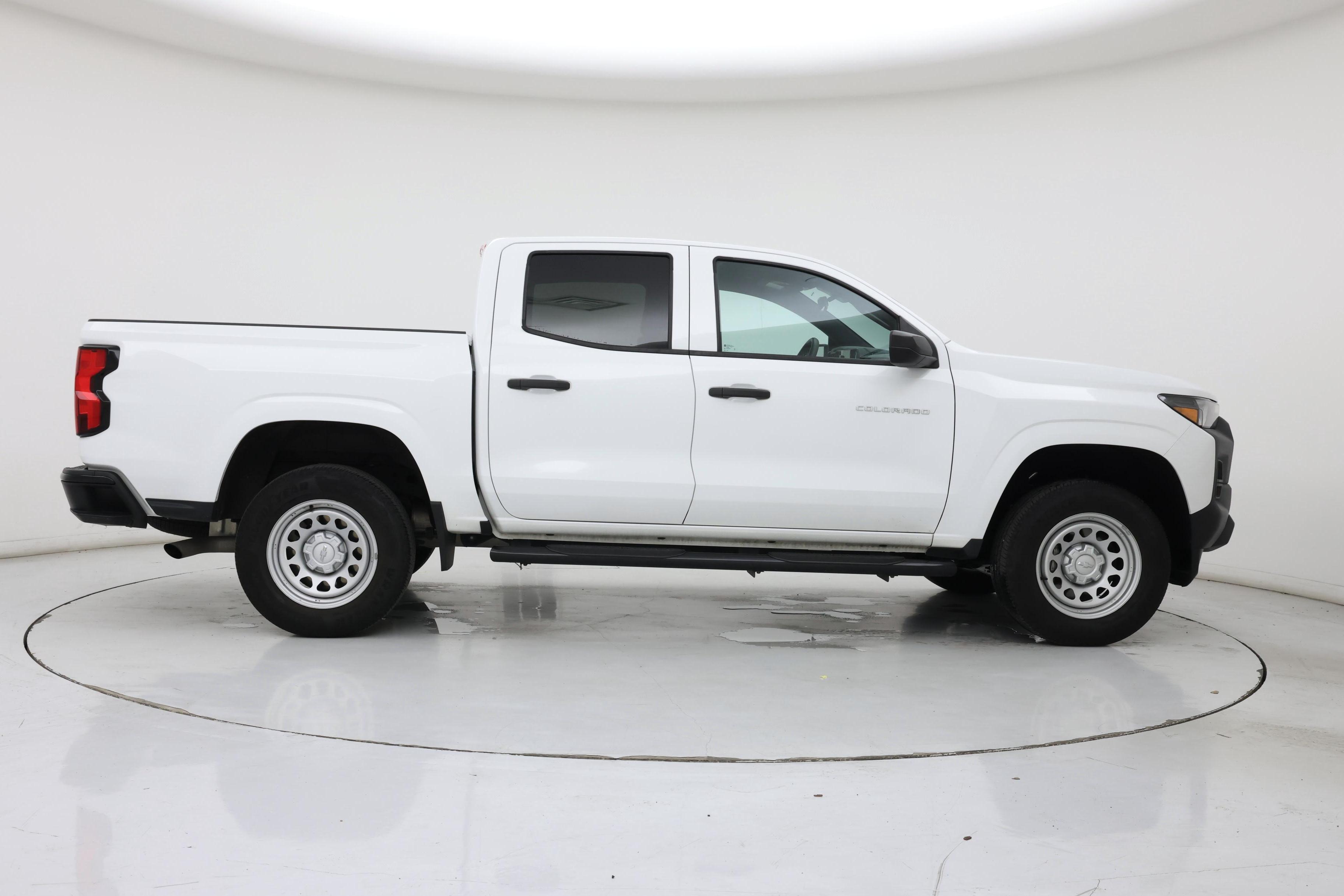 Thumbnail: 2023 Chevrolet Colorado - 7