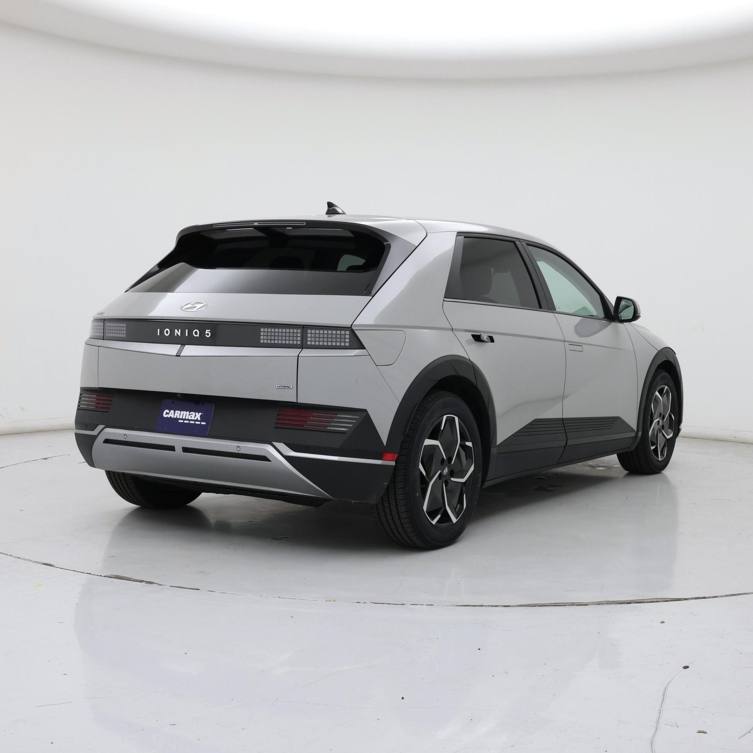 Thumbnail: 2023 Hyundai Ioniq 5 - 8
