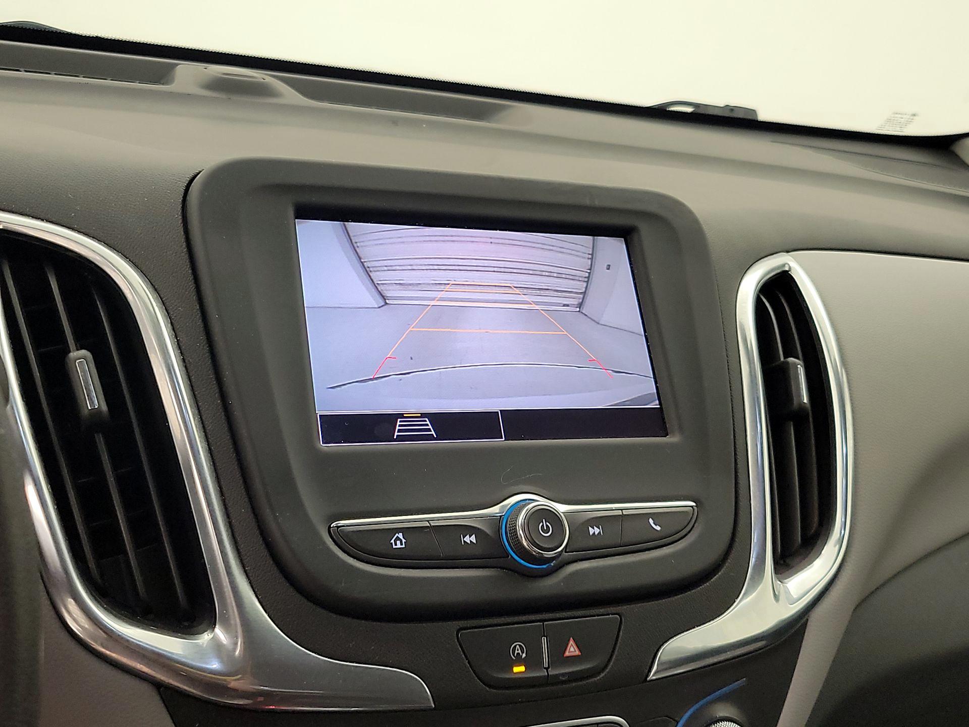 Thumbnail: 2022 Chevrolet Equinox - 14