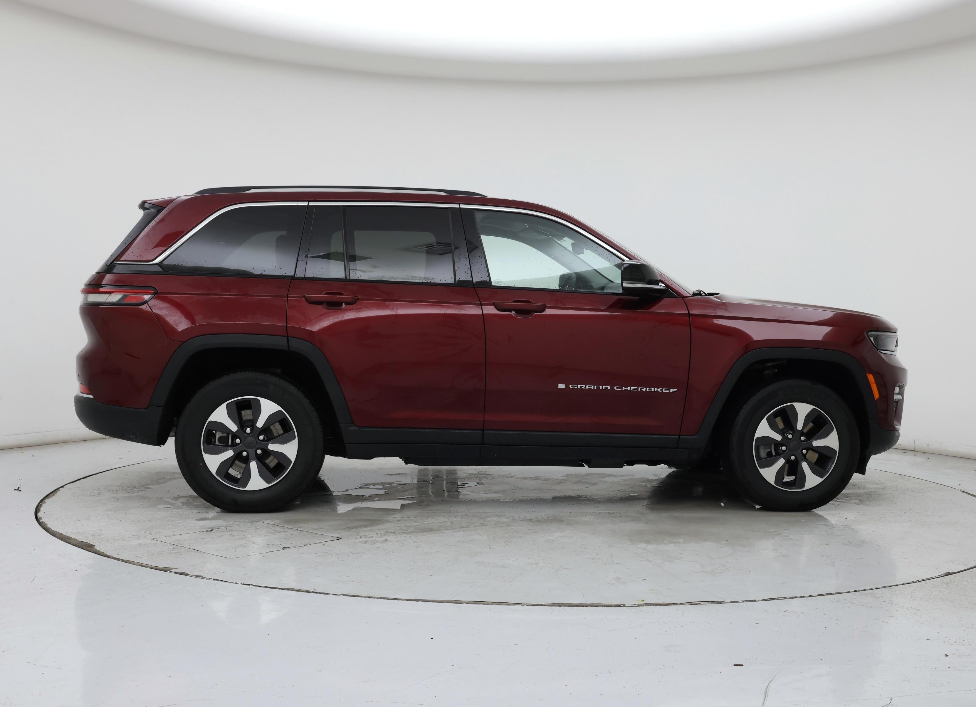 Thumbnail: 2023 Jeep Grand Cherokee - 7