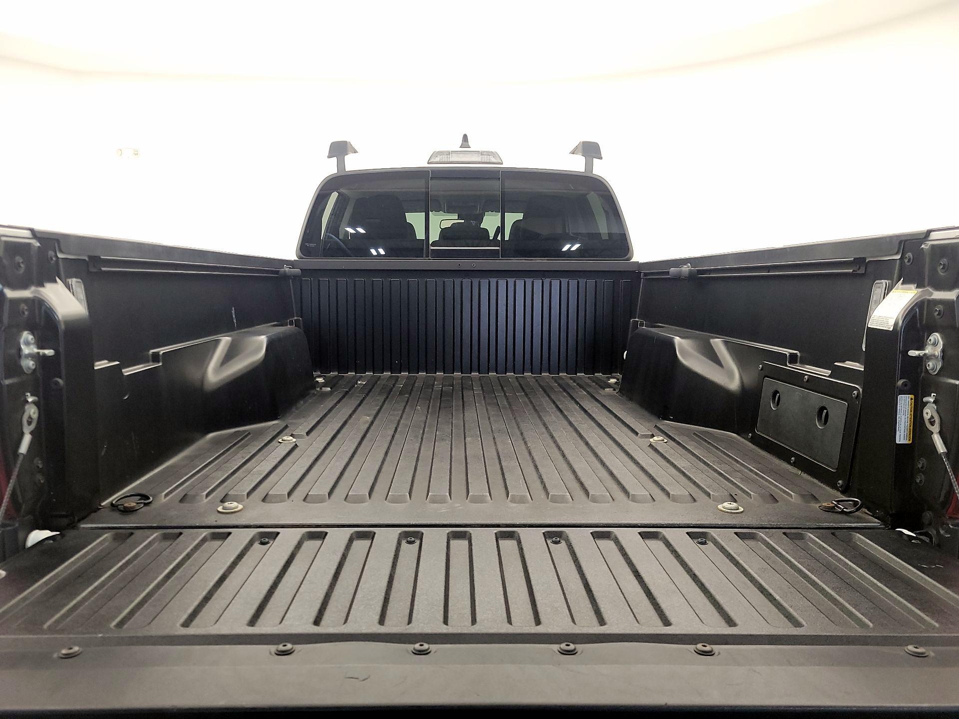 Thumbnail: 2022 Toyota Tacoma - 20