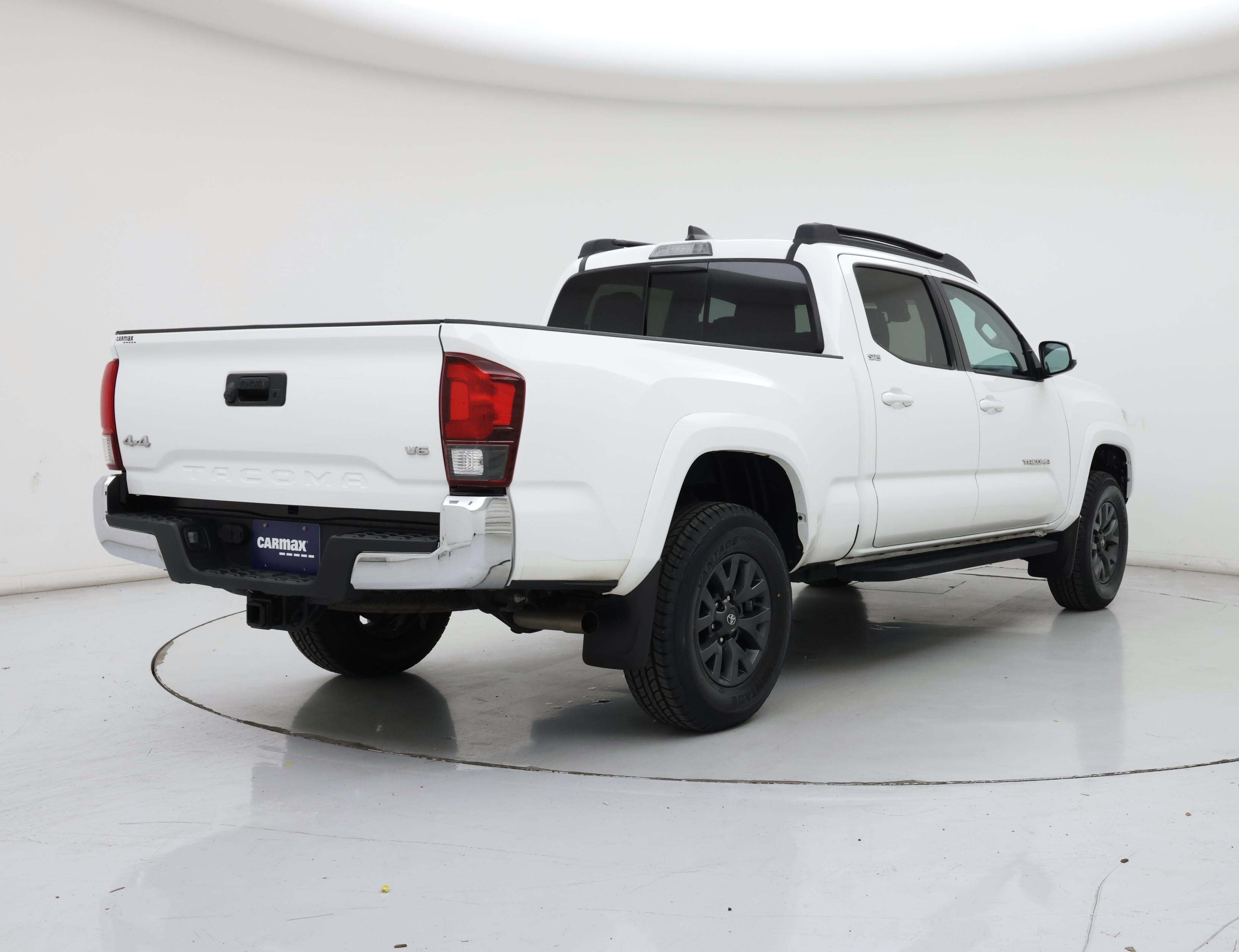 Thumbnail: 2022 Toyota Tacoma - 8