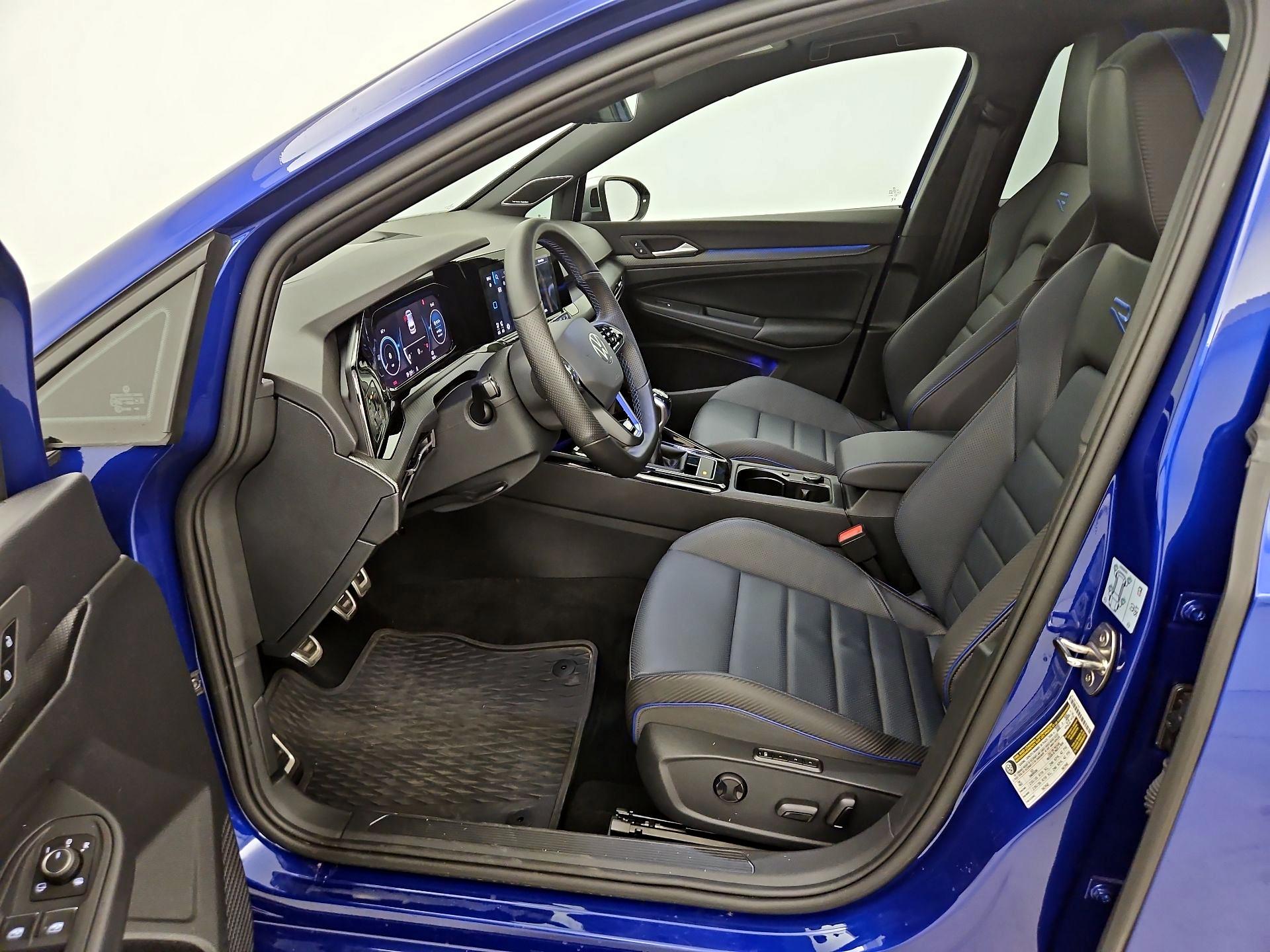 Thumbnail: 2024 Volkswagen Golf - 11