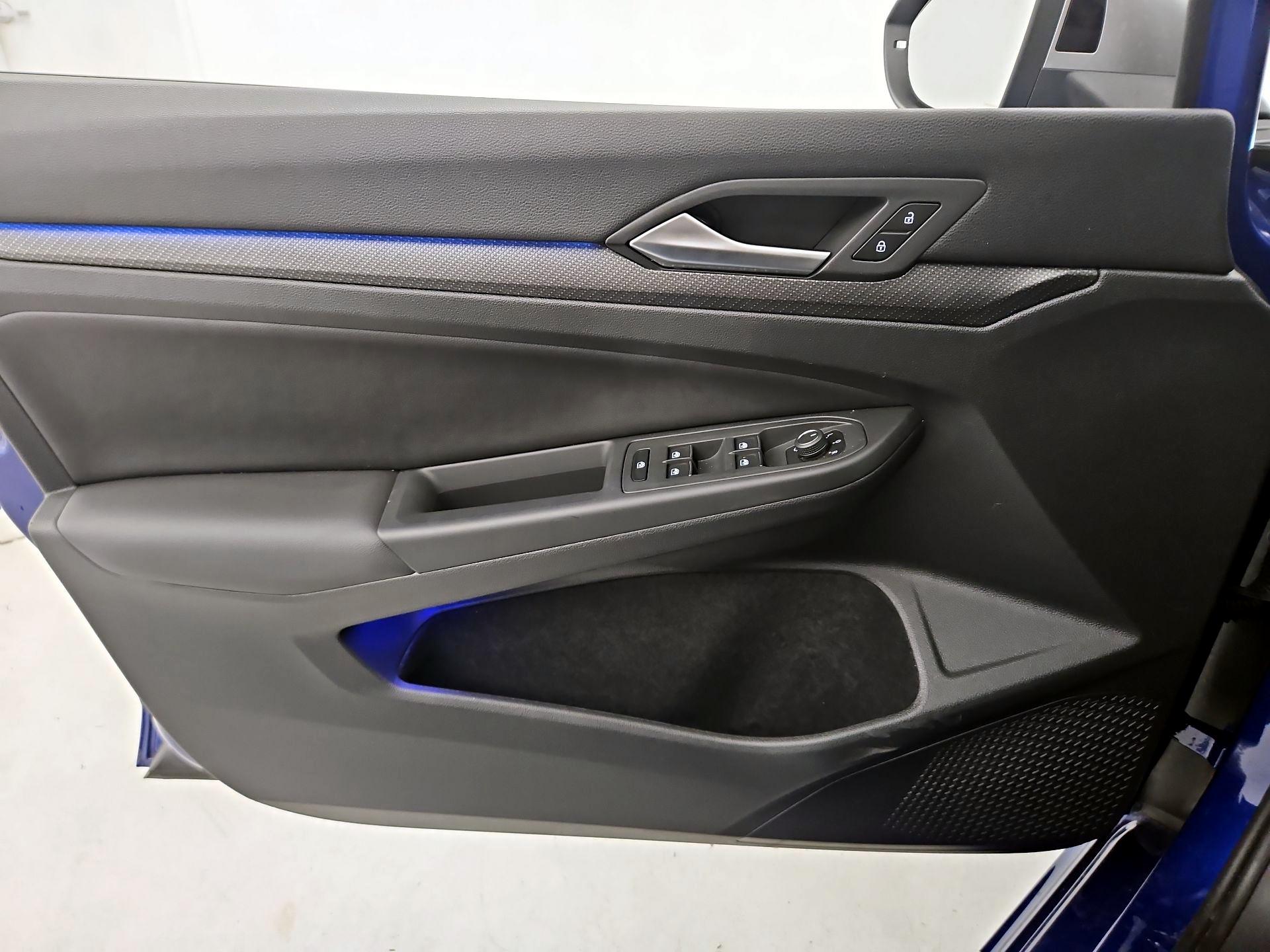 Thumbnail: 2024 Volkswagen Golf - 12