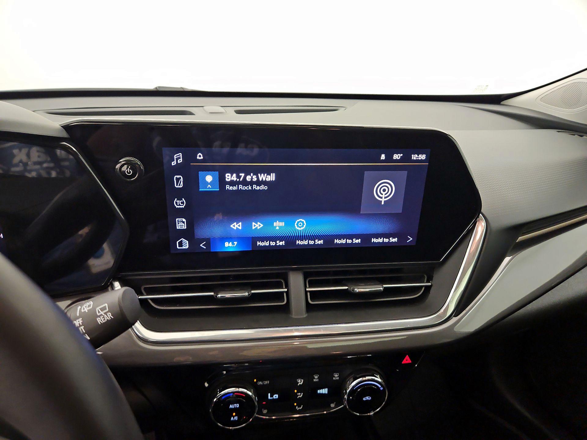 Thumbnail: 2024 Chevrolet Trax - 15