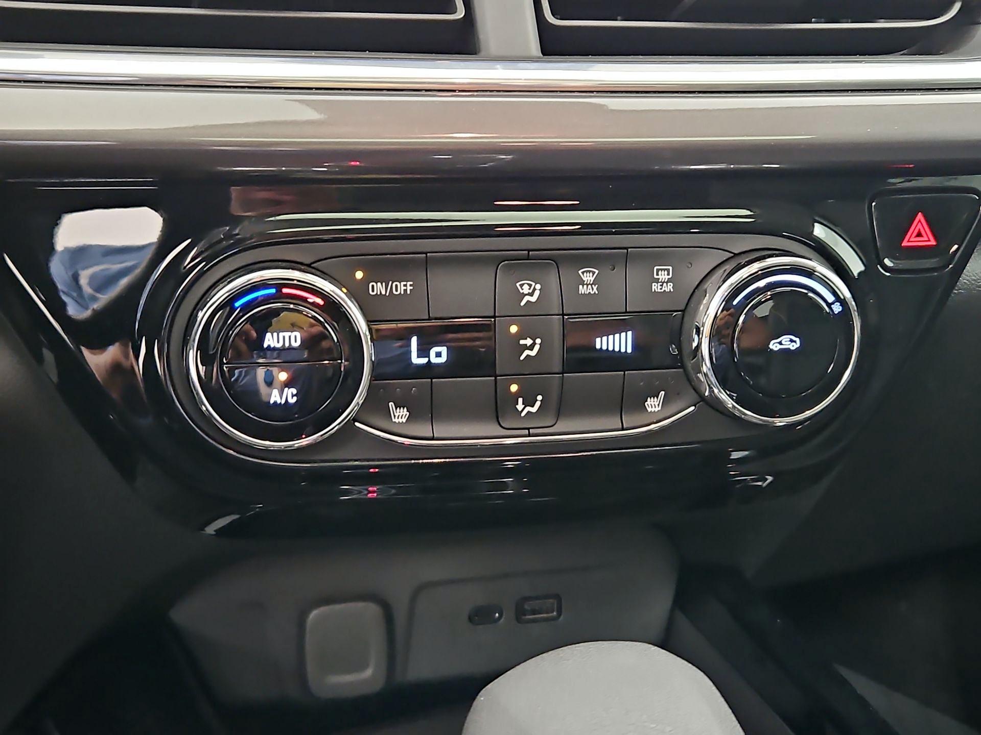 Thumbnail: 2024 Chevrolet Trax - 16