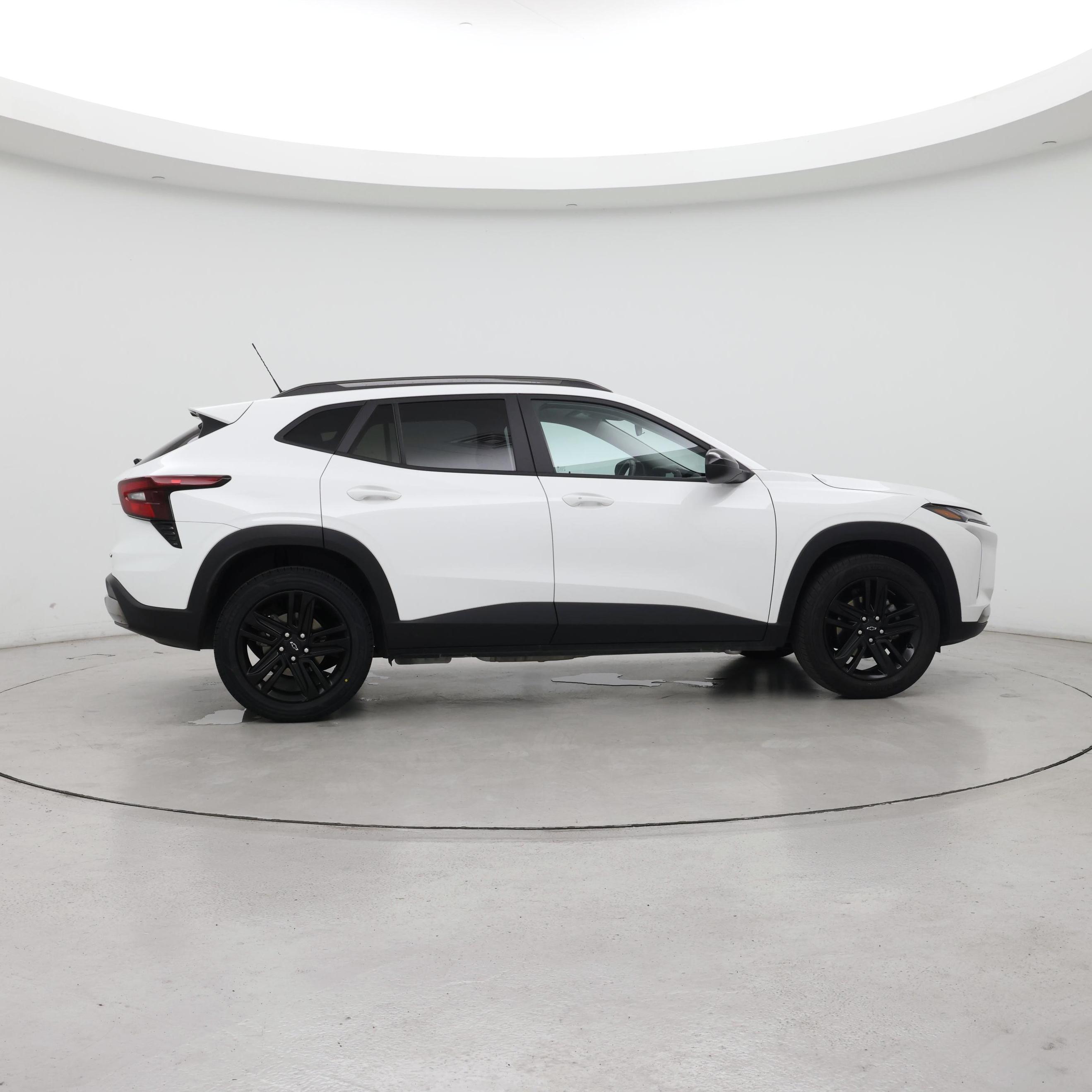 Thumbnail: 2024 Chevrolet Trax - 7