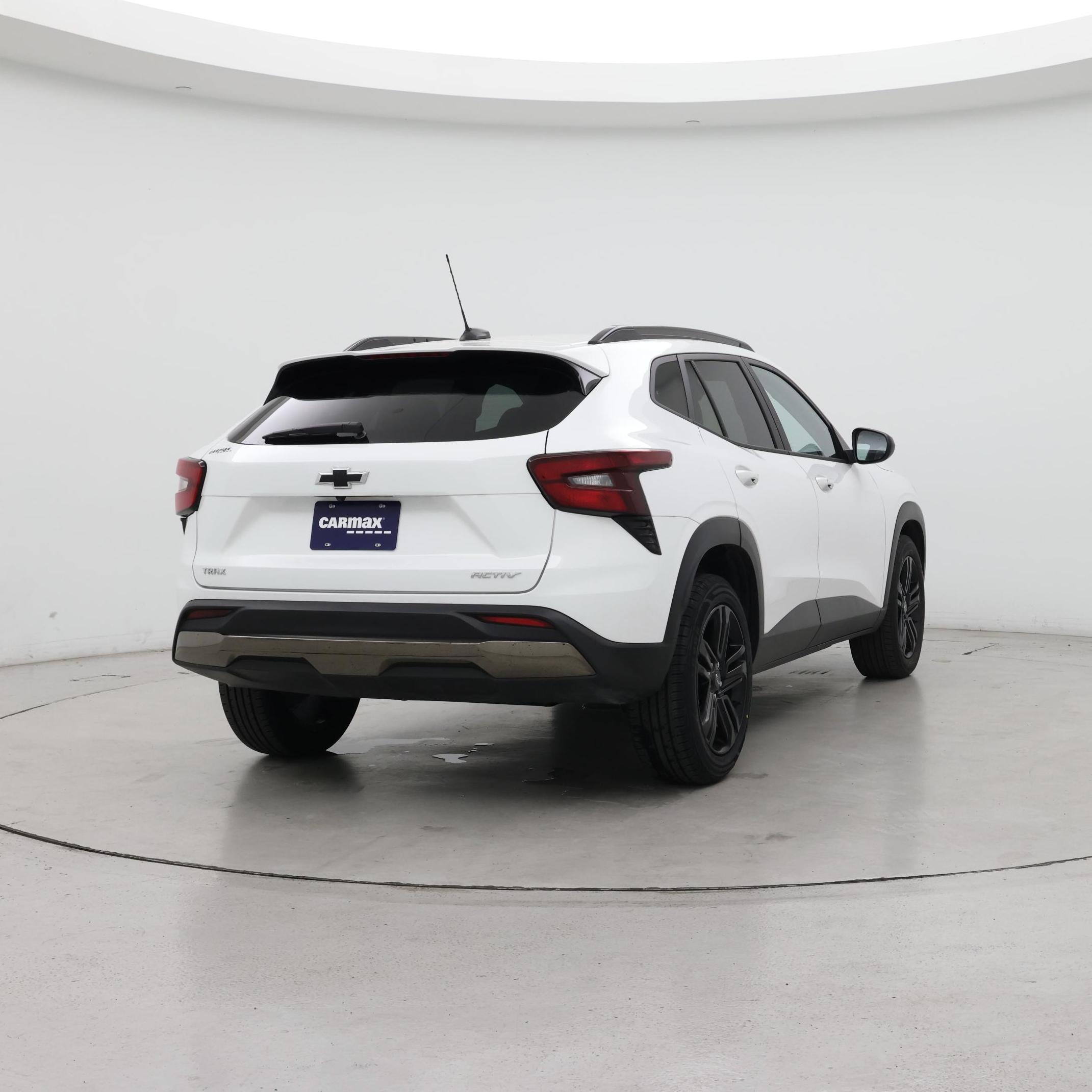 Thumbnail: 2024 Chevrolet Trax - 8