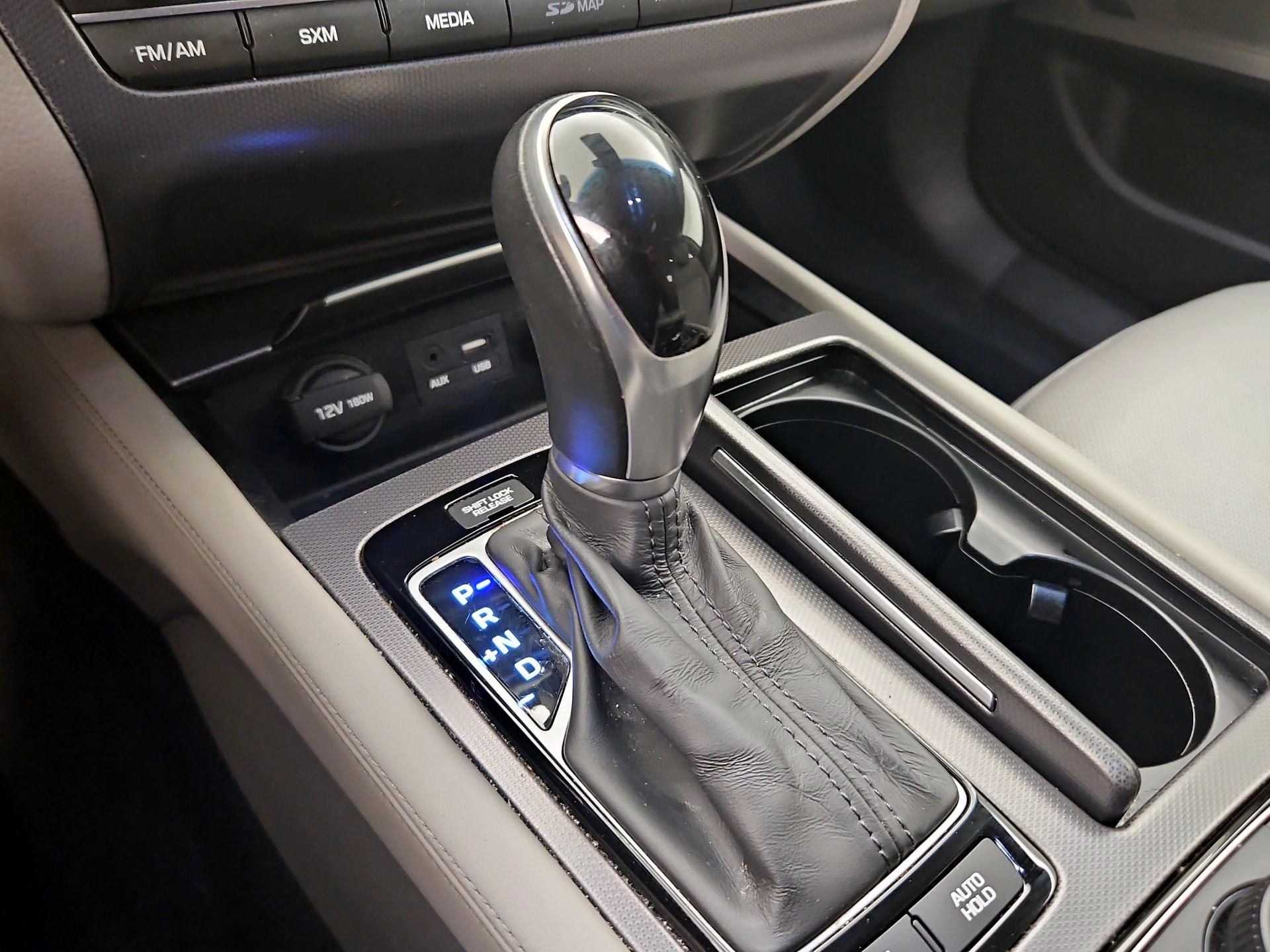 Thumbnail: 2015 Hyundai Genesis - 18