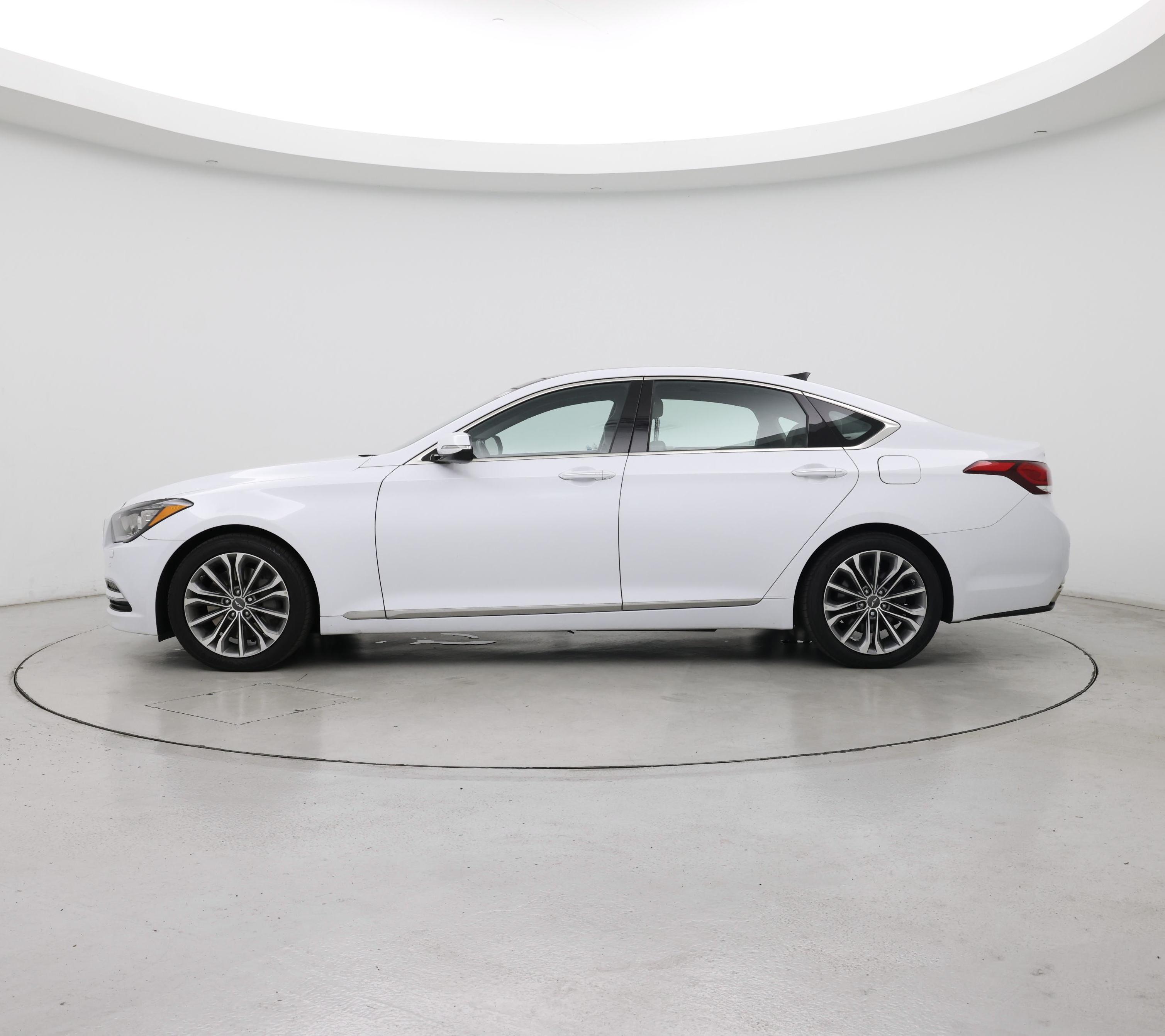 Thumbnail: 2015 Hyundai Genesis - 3