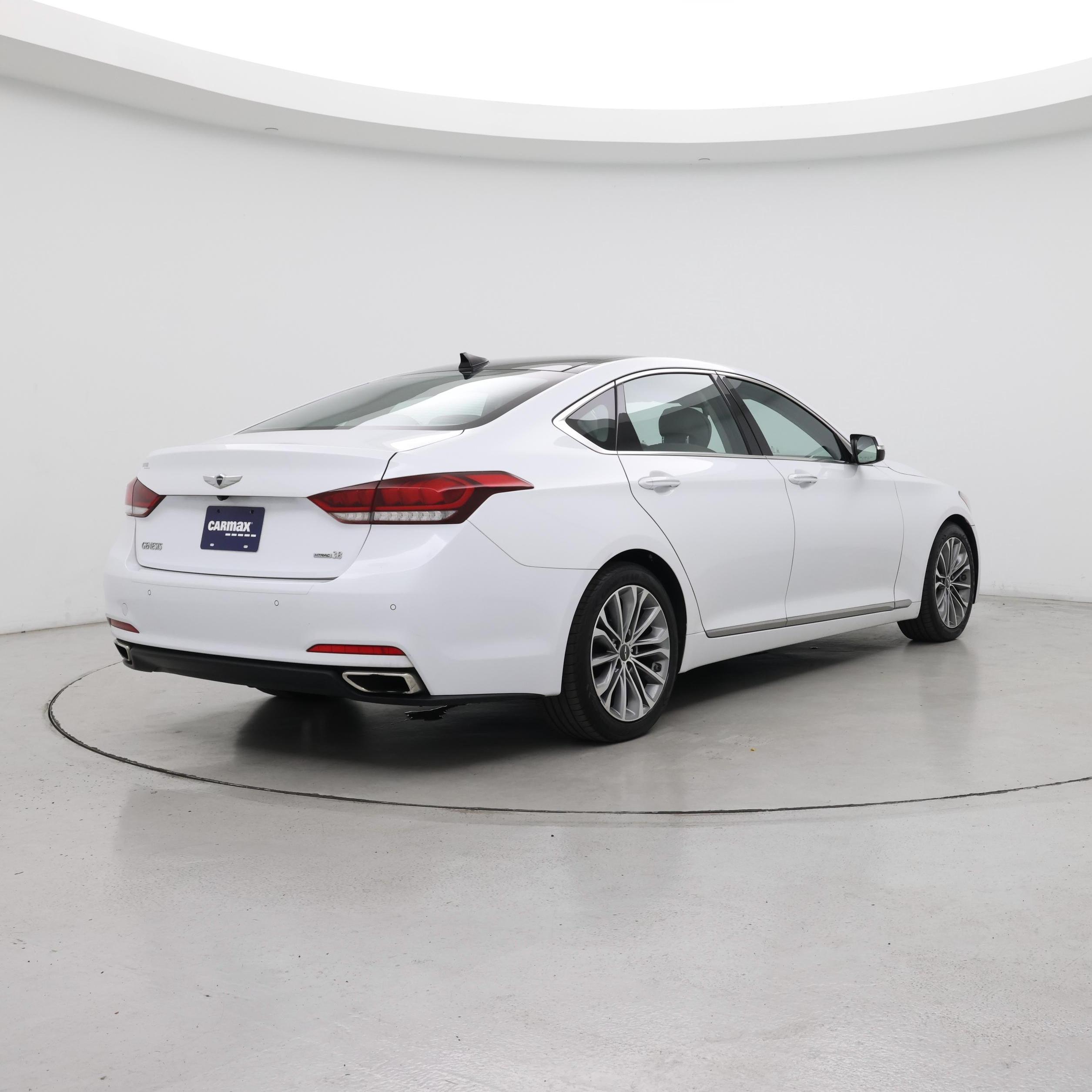 Thumbnail: 2015 Hyundai Genesis - 8