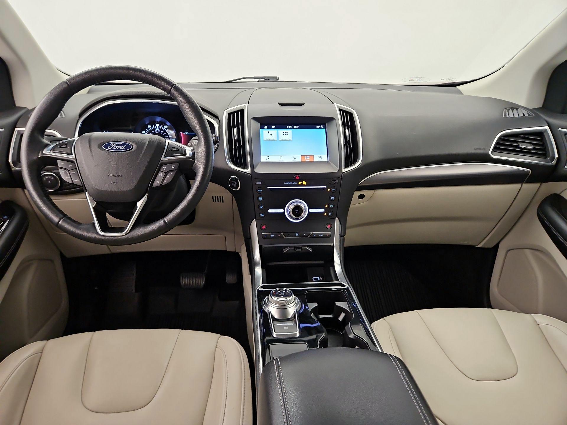 Thumbnail: 2019 Ford Edge - 9