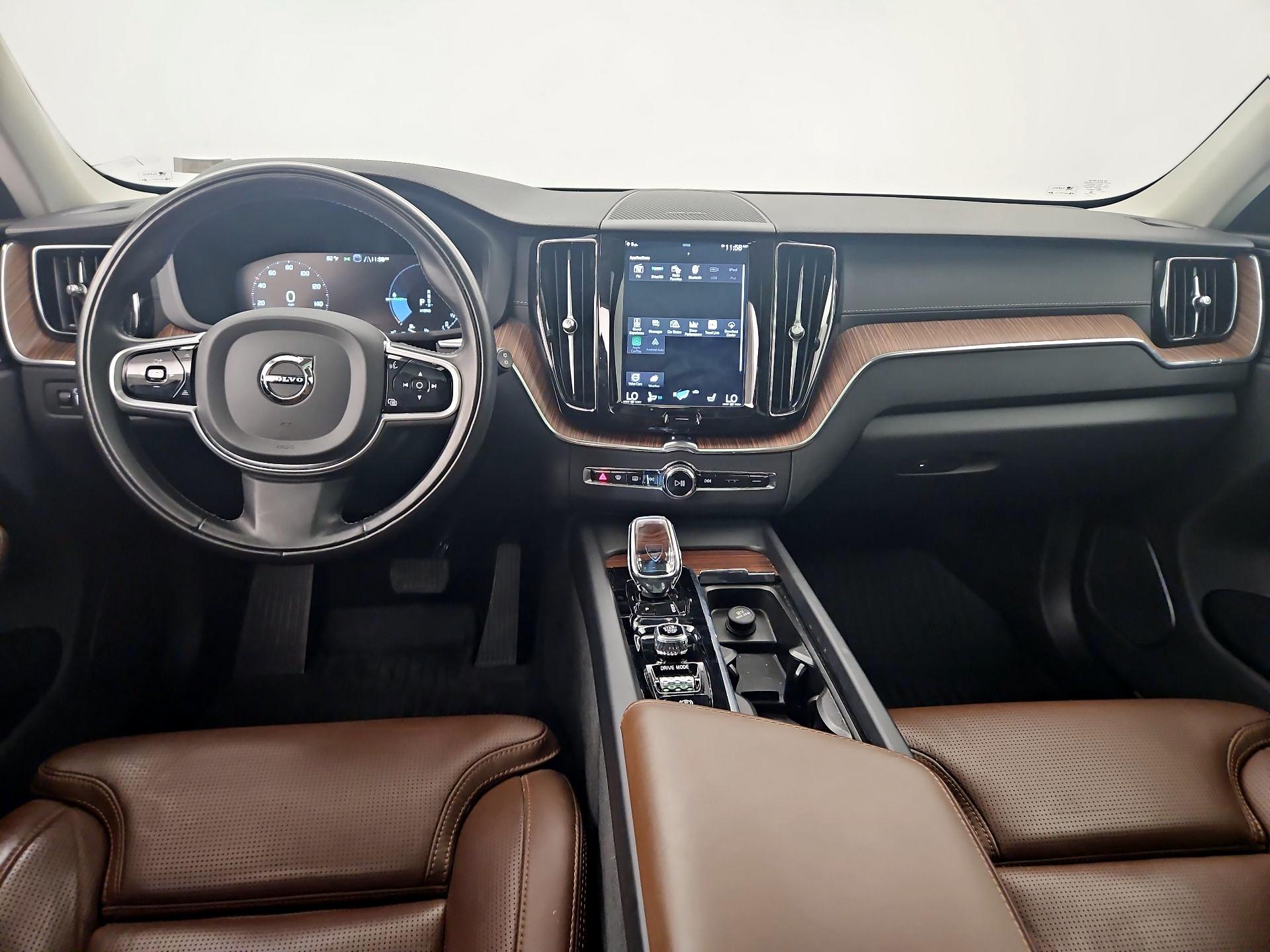 Thumbnail: 2020 Volvo XC60 - 9