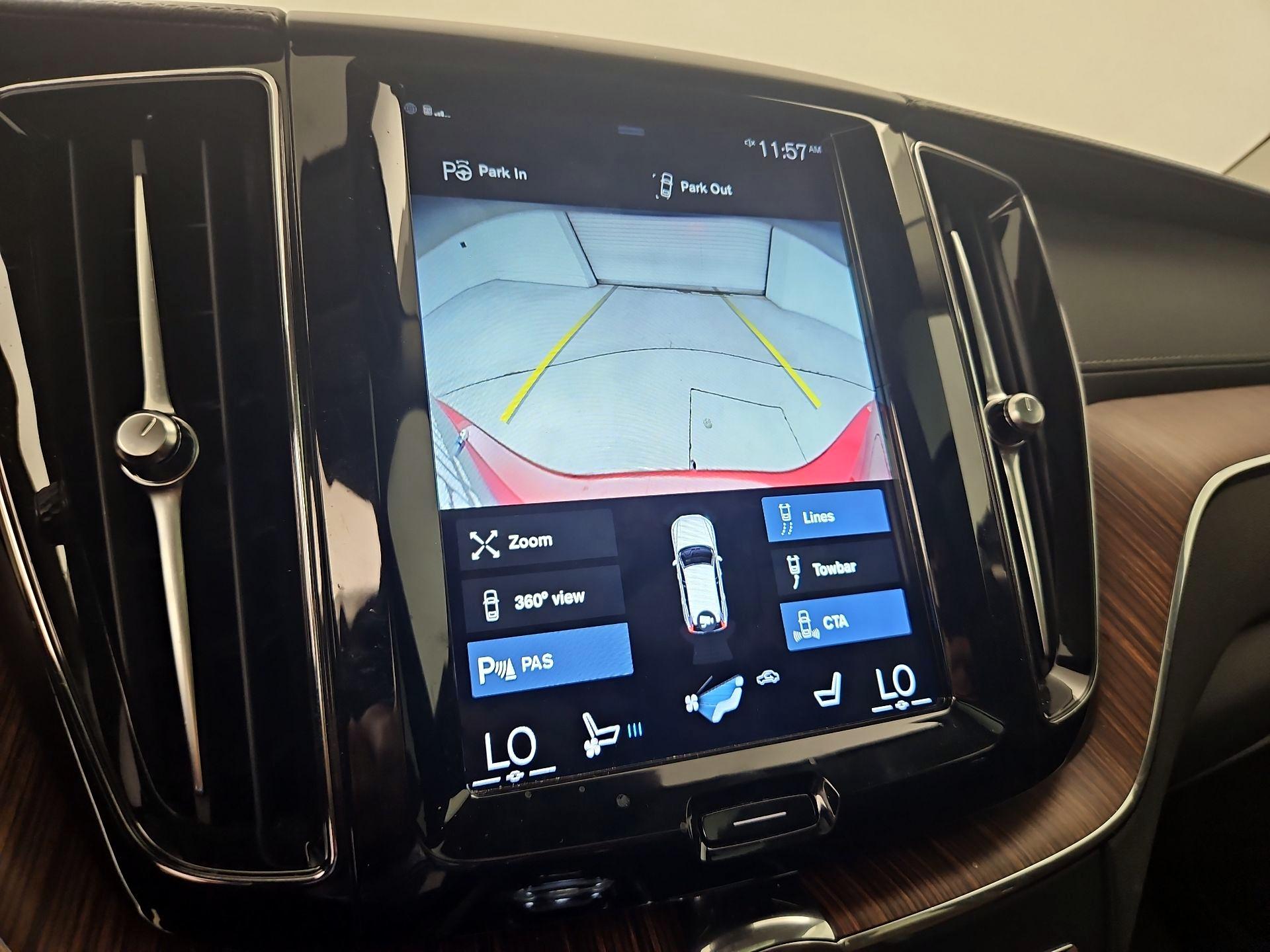 Thumbnail: 2020 Volvo XC60 - 14