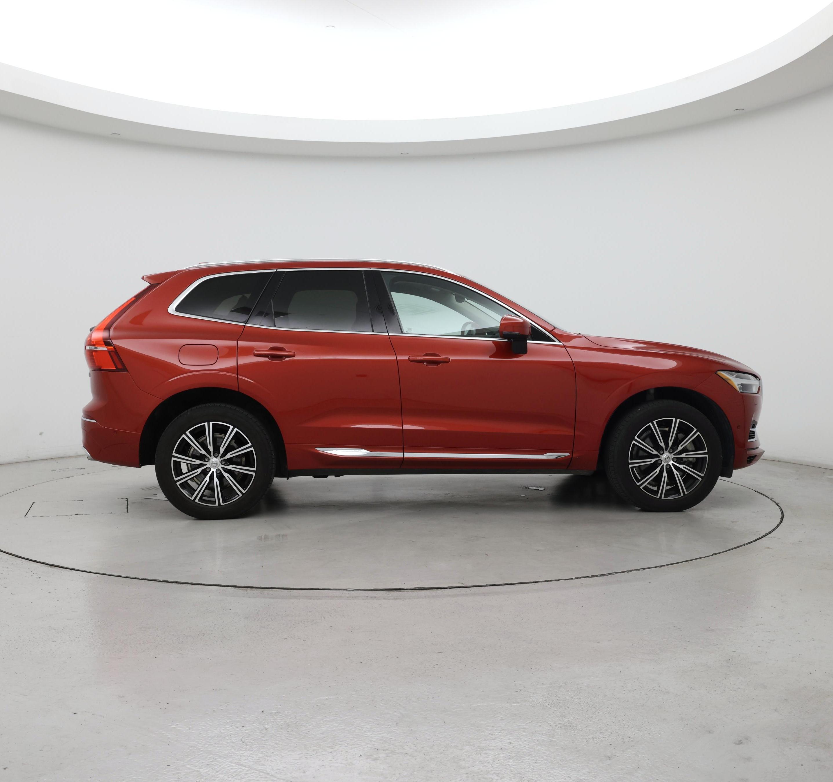Thumbnail: 2020 Volvo XC60 - 7