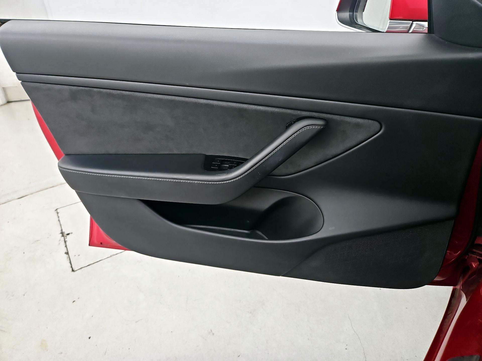 Thumbnail: 2020 Tesla Model 3 - 12