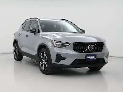 2024 Volvo XC40 B5 Core Dark Theme