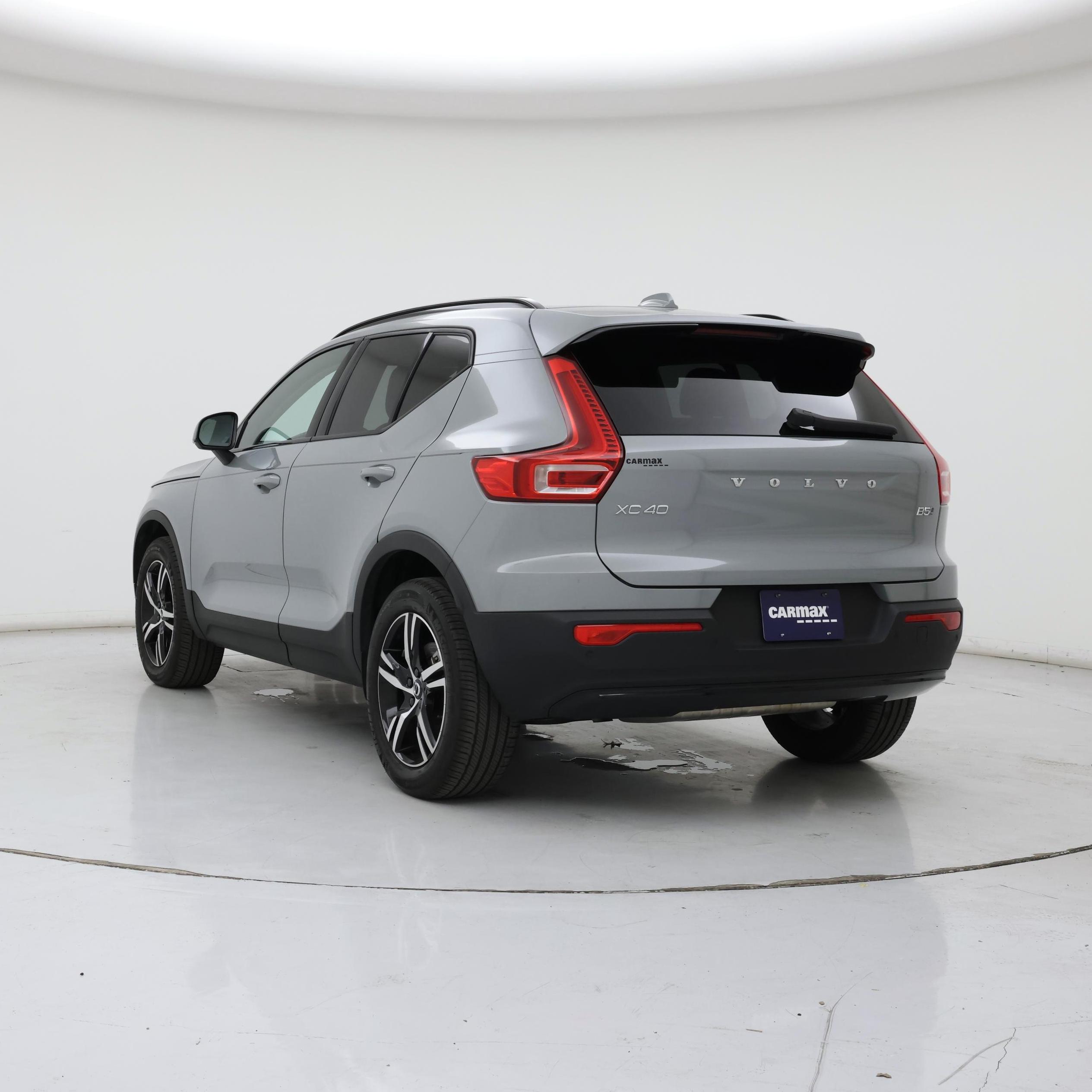 Thumbnail: 2024 Volvo XC40 - 2
