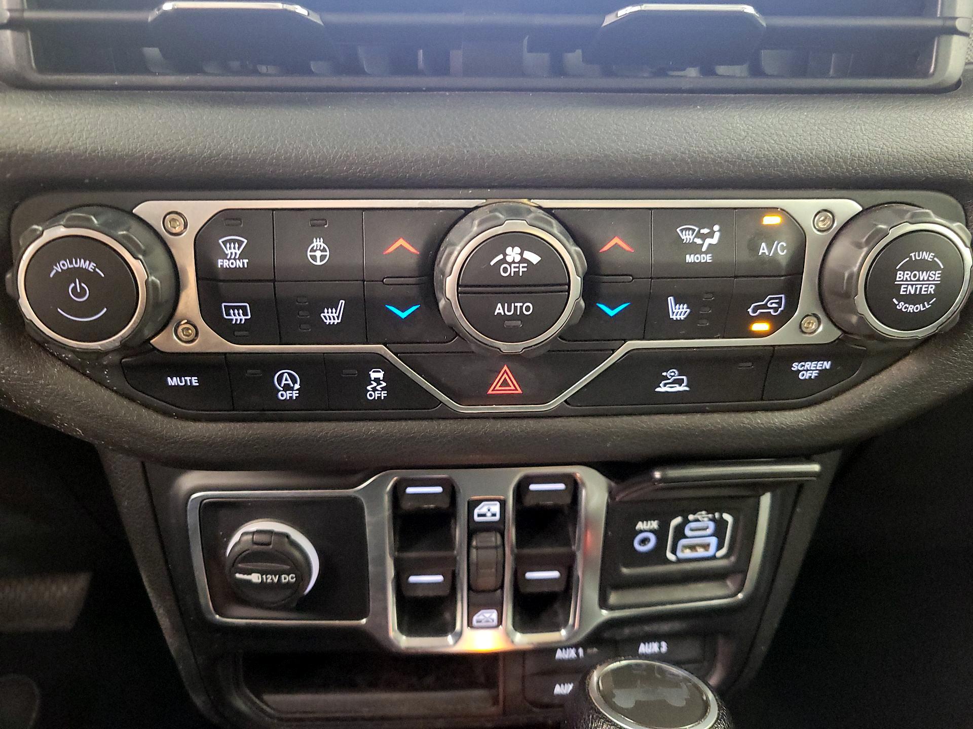 Thumbnail: 2024 Jeep Wrangler - 16