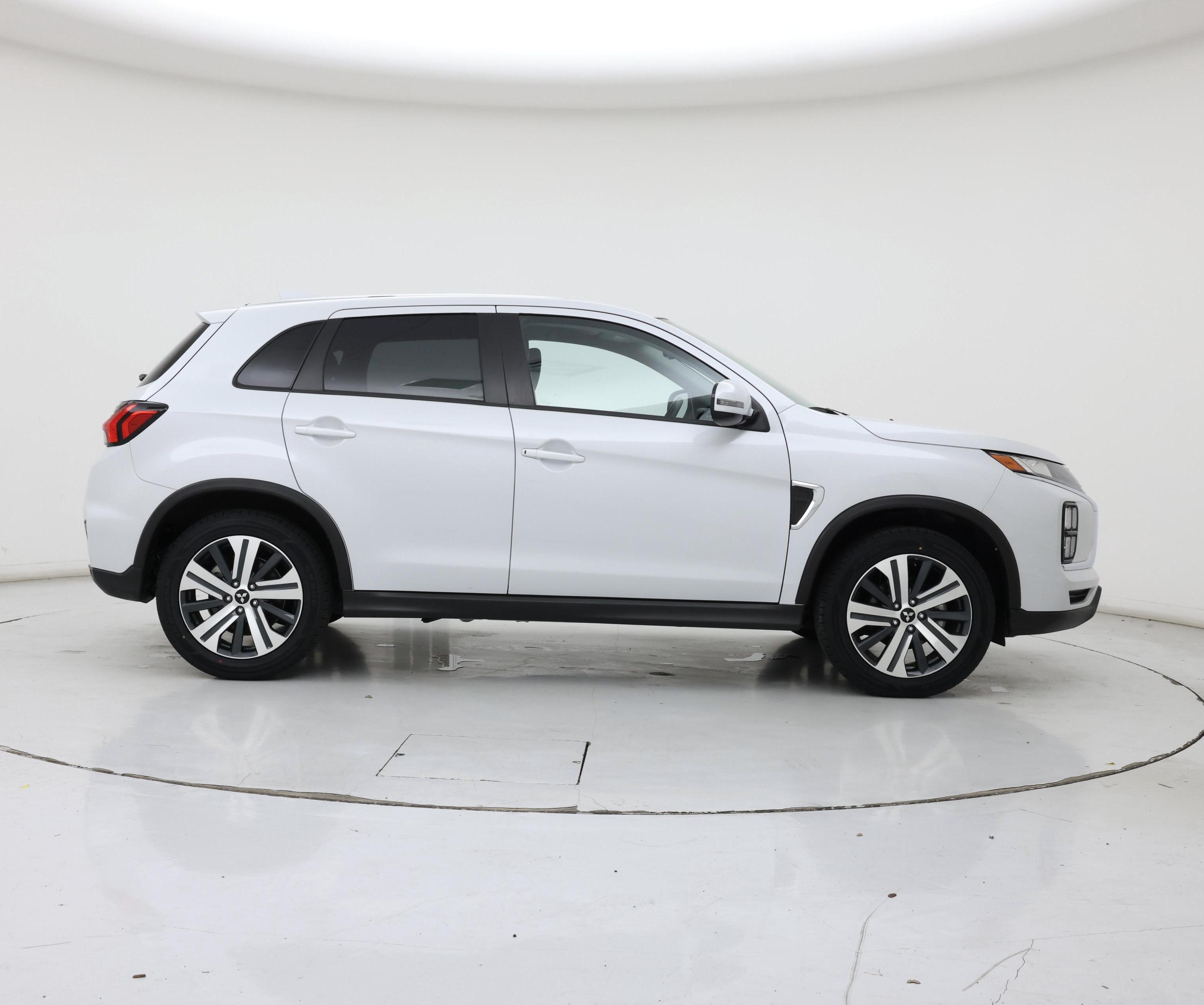 Thumbnail: 2025 Mitsubishi Outlander Sport - 7