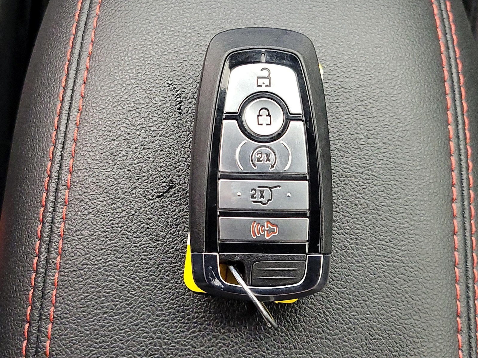 2023 Ford Escape ST-Line Select - Photo 25
