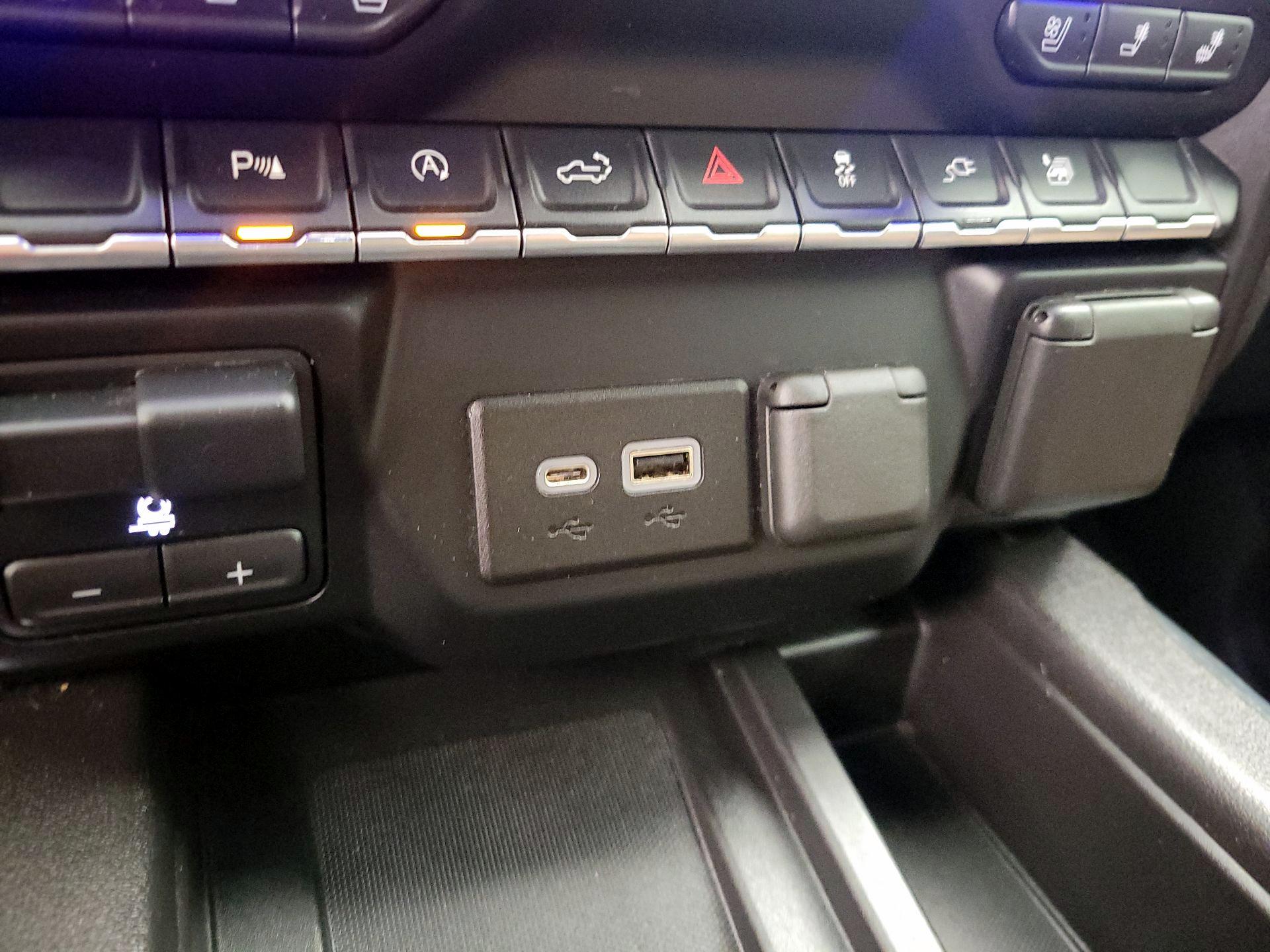Thumbnail: 2021 Chevrolet Silverado 1500 - 19