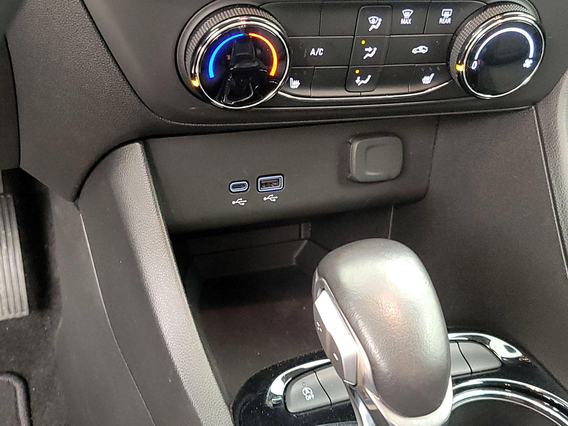 Thumbnail: 2024 Buick Encore GX - 18