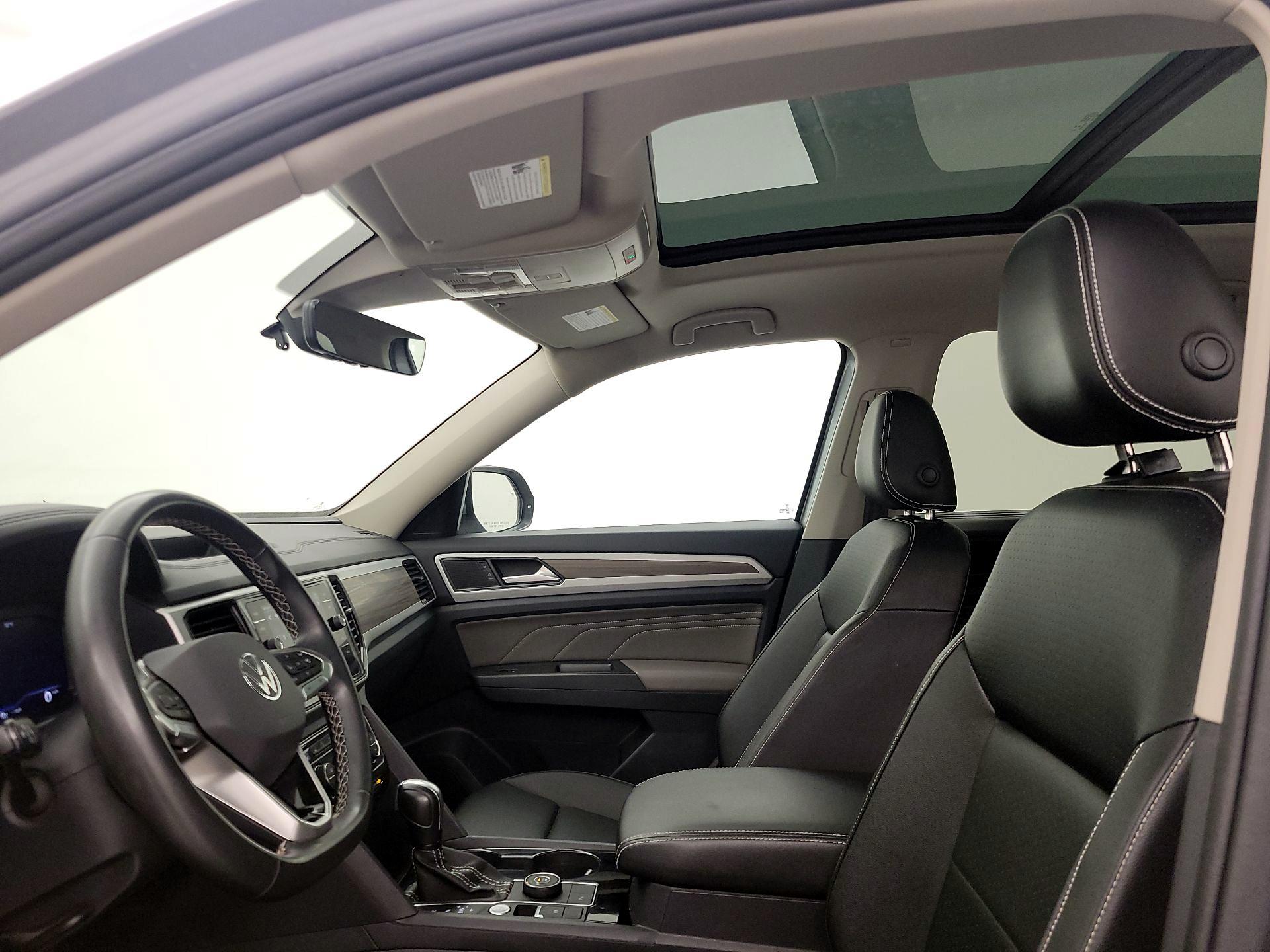 Thumbnail: 2023 Volkswagen Atlas - 20